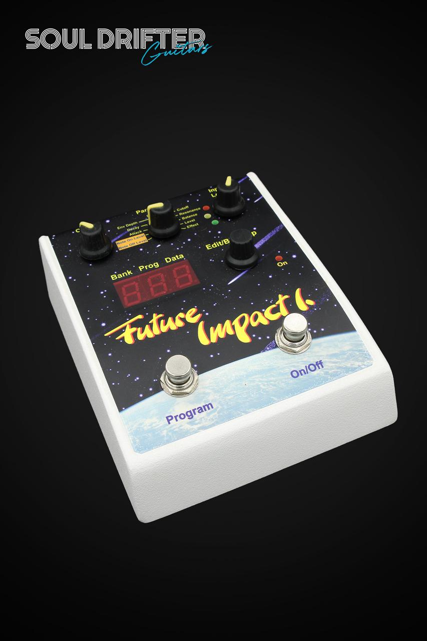 future impact pedal Panda Audio Future Impact V3 Monophonic Bass Synthesizer with MIDI