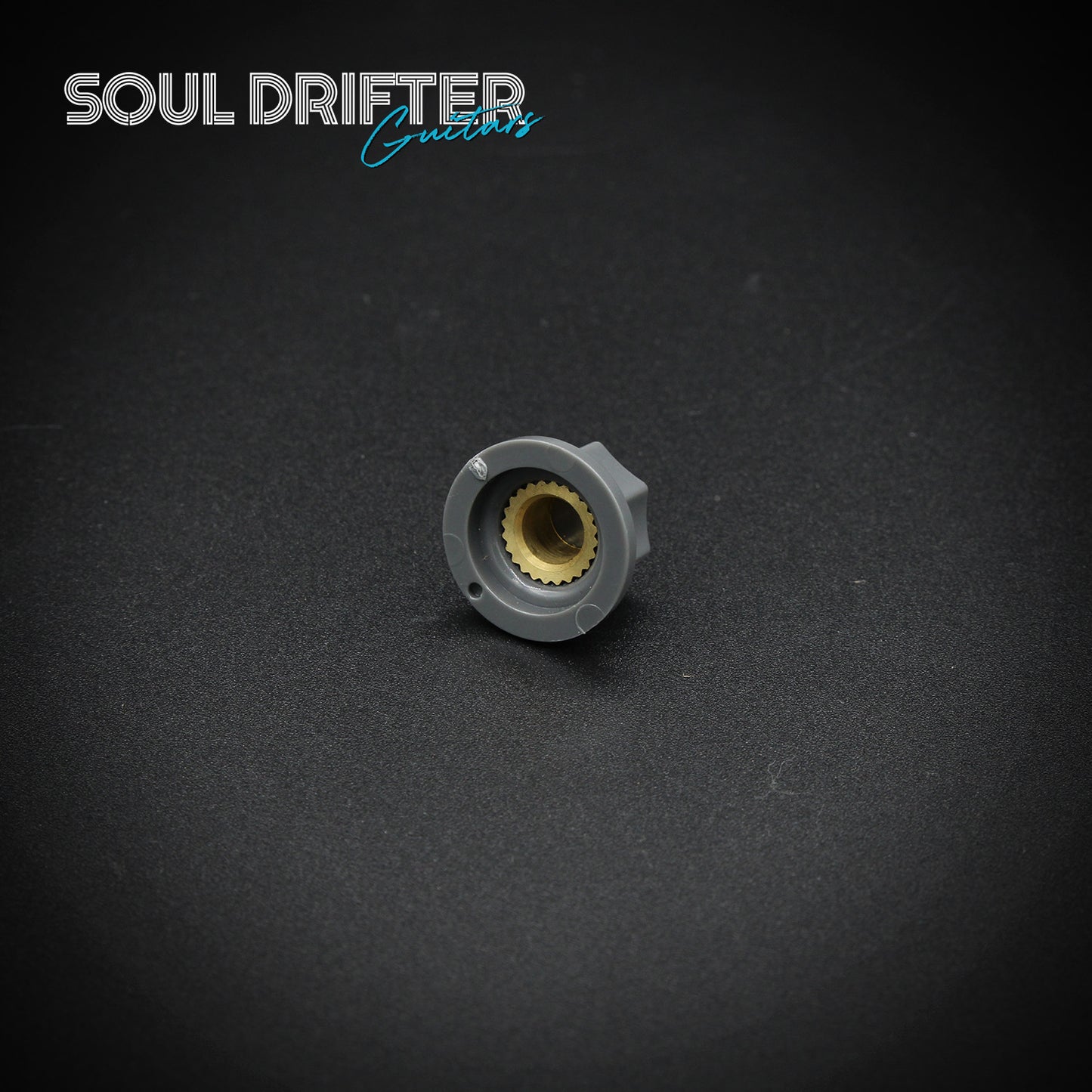 Tesi Plastic Mini Pedal Knob with Brass Insert and Set Screw - Dark Gray