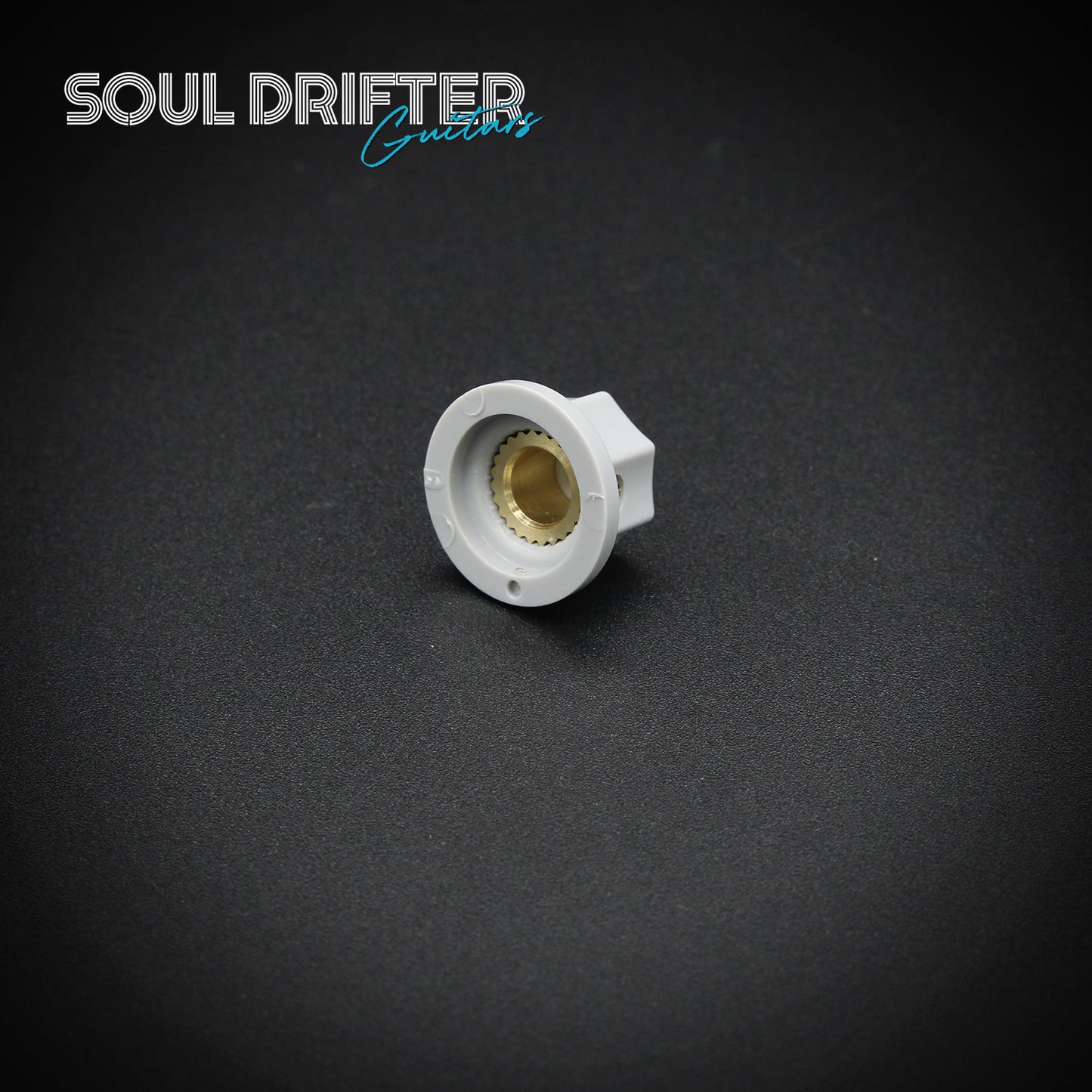 Tesi Plastic Mini Pedal Knob with Brass Insert and Set Screw - Light Gray