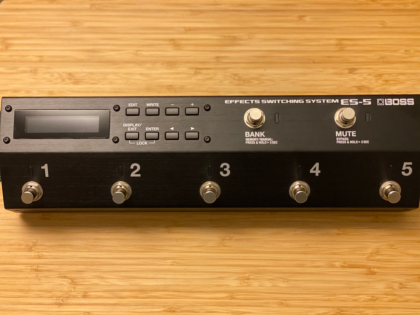 Boss ES-5 Effects Switching System