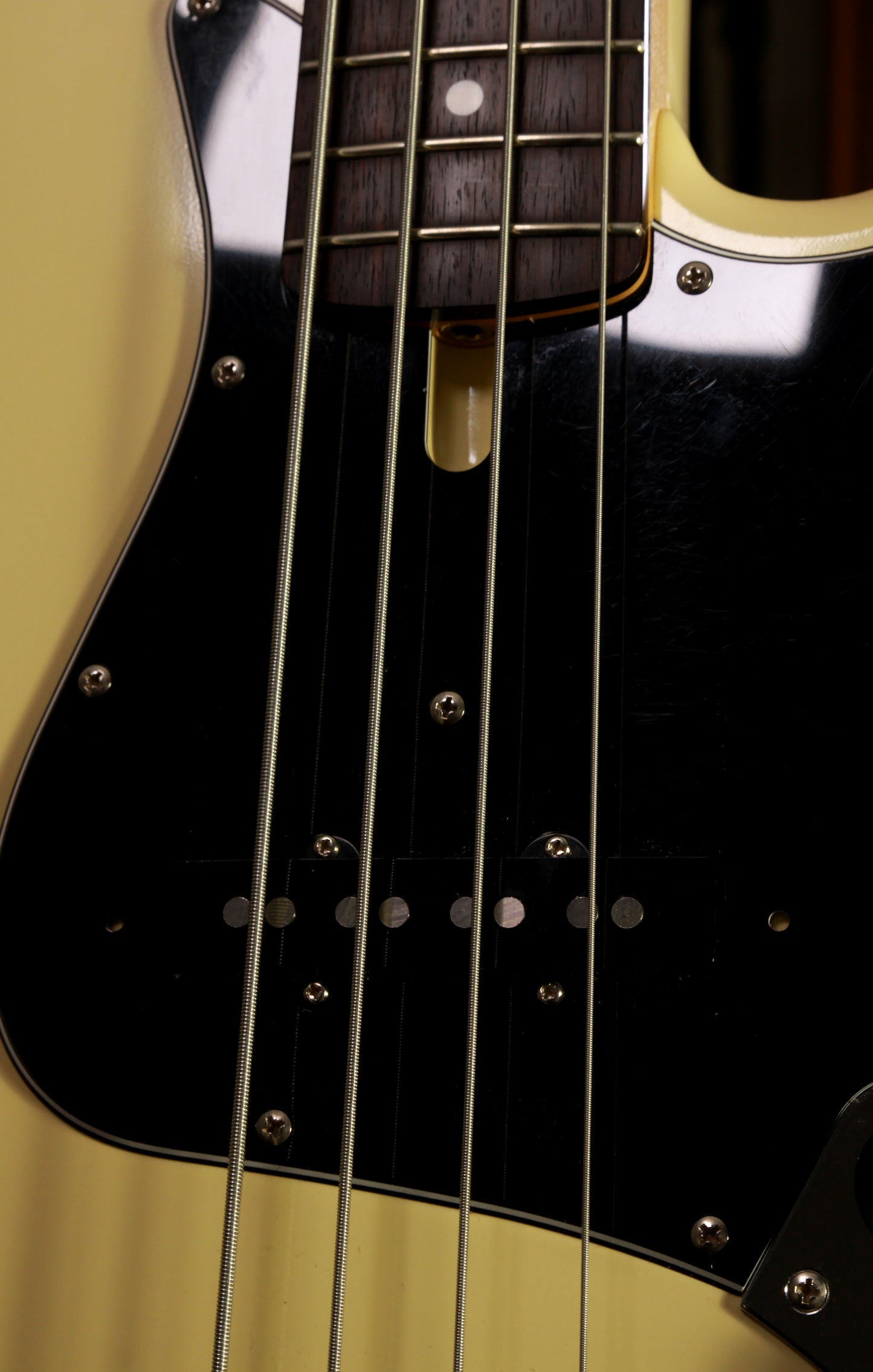 Crews Maniac Sound Jazz Bass KTR JB-01 Vintage White