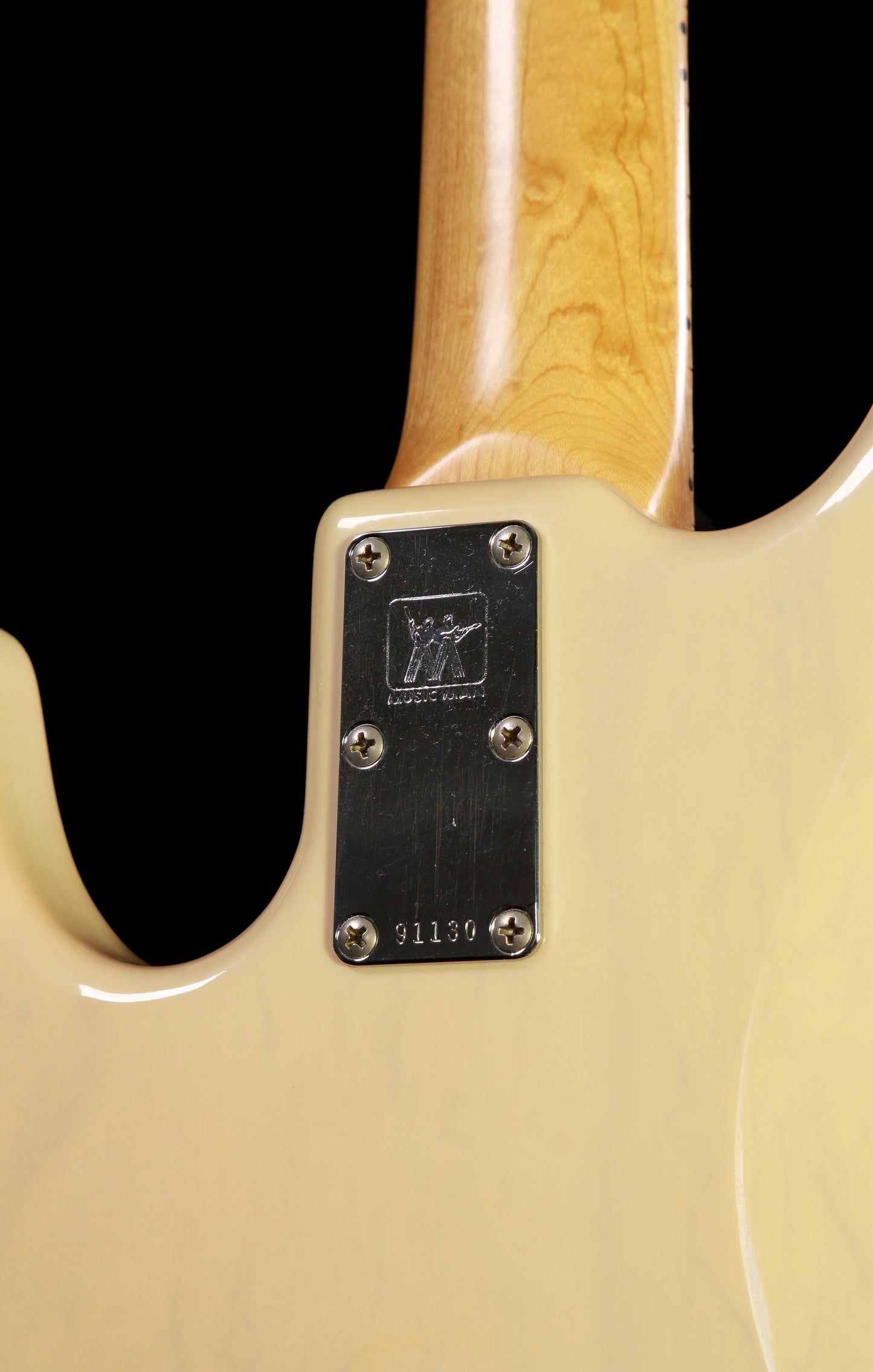 Ernie Ball Music Man Silhouette Transparent White / Blonde / Maple