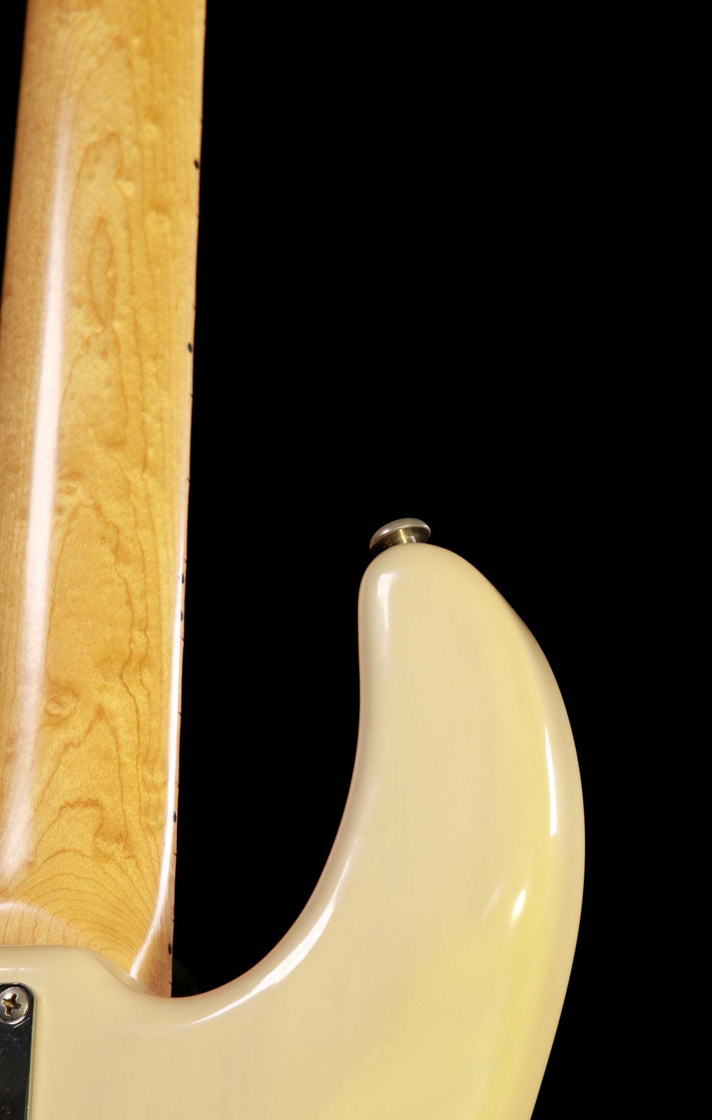 Ernie Ball Music Man Silhouette Transparent White / Blonde / Maple