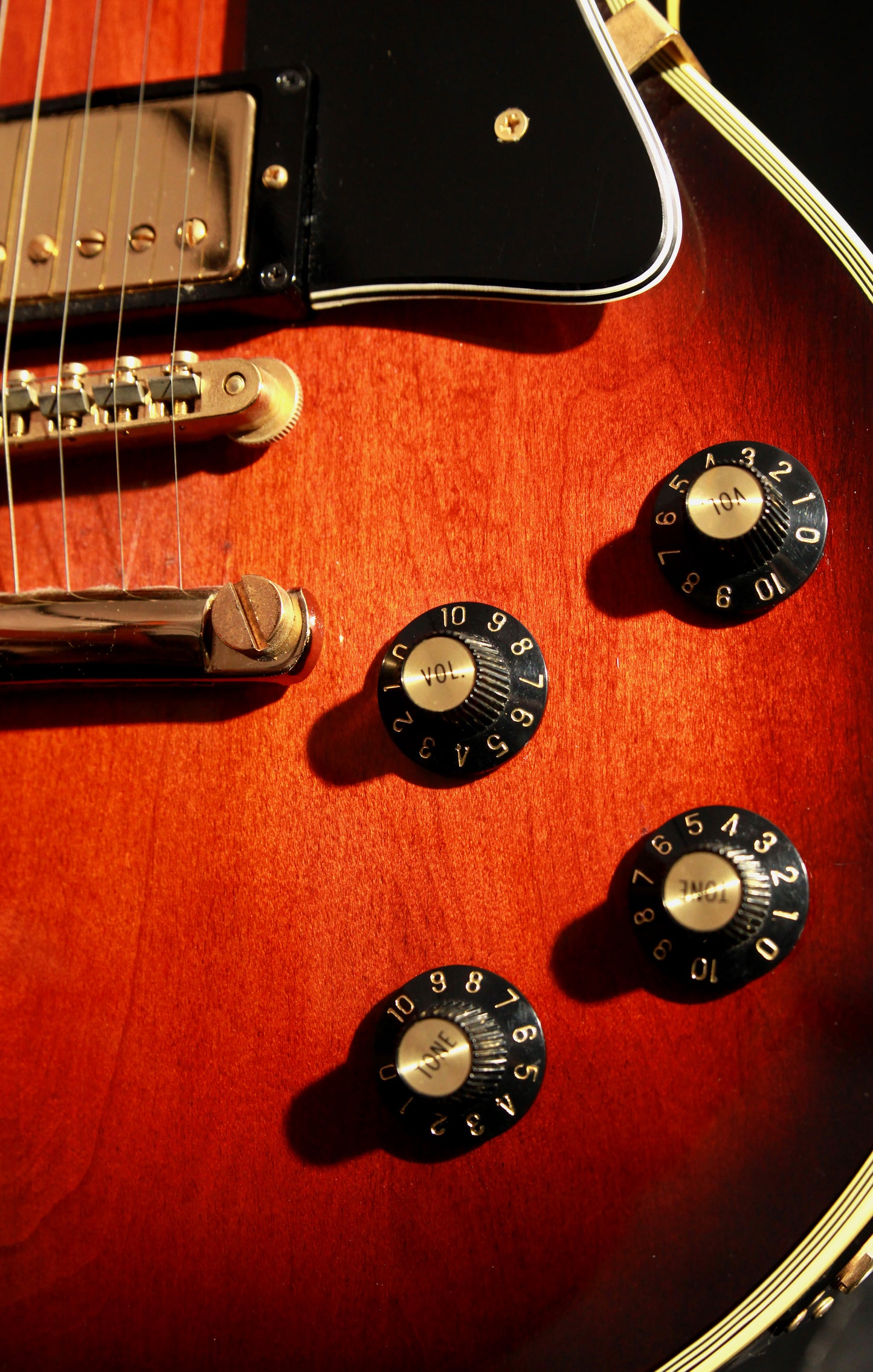 Greco EG-500 Super Power Tobacco Sunburst (Les Paul Custom Lawsuit)