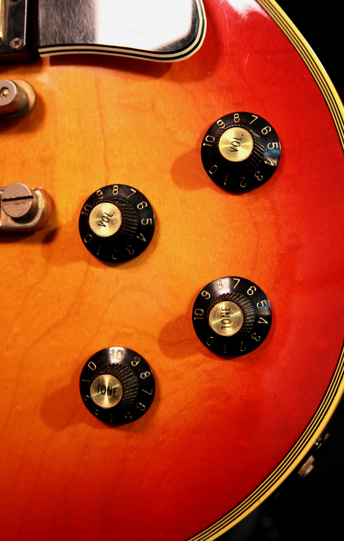 Greco EG-800CR Super Sound Cherry Sunburst 1981 (Les Paul Custom Lawsuit)