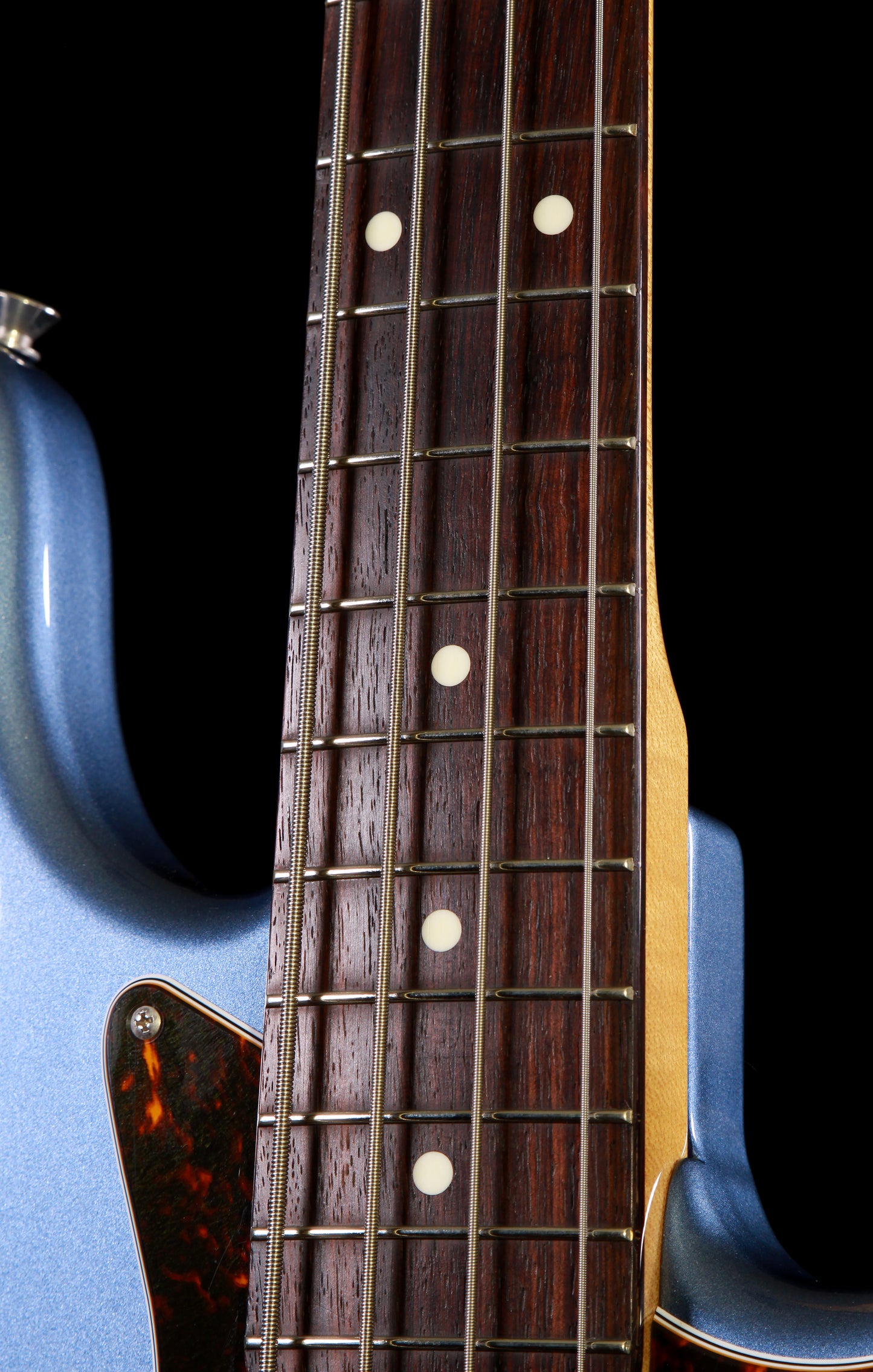 Fender Japan Jazz Bass ‘62 Reissue JB62 Lake Placid Blue / Tortoise Pickguard