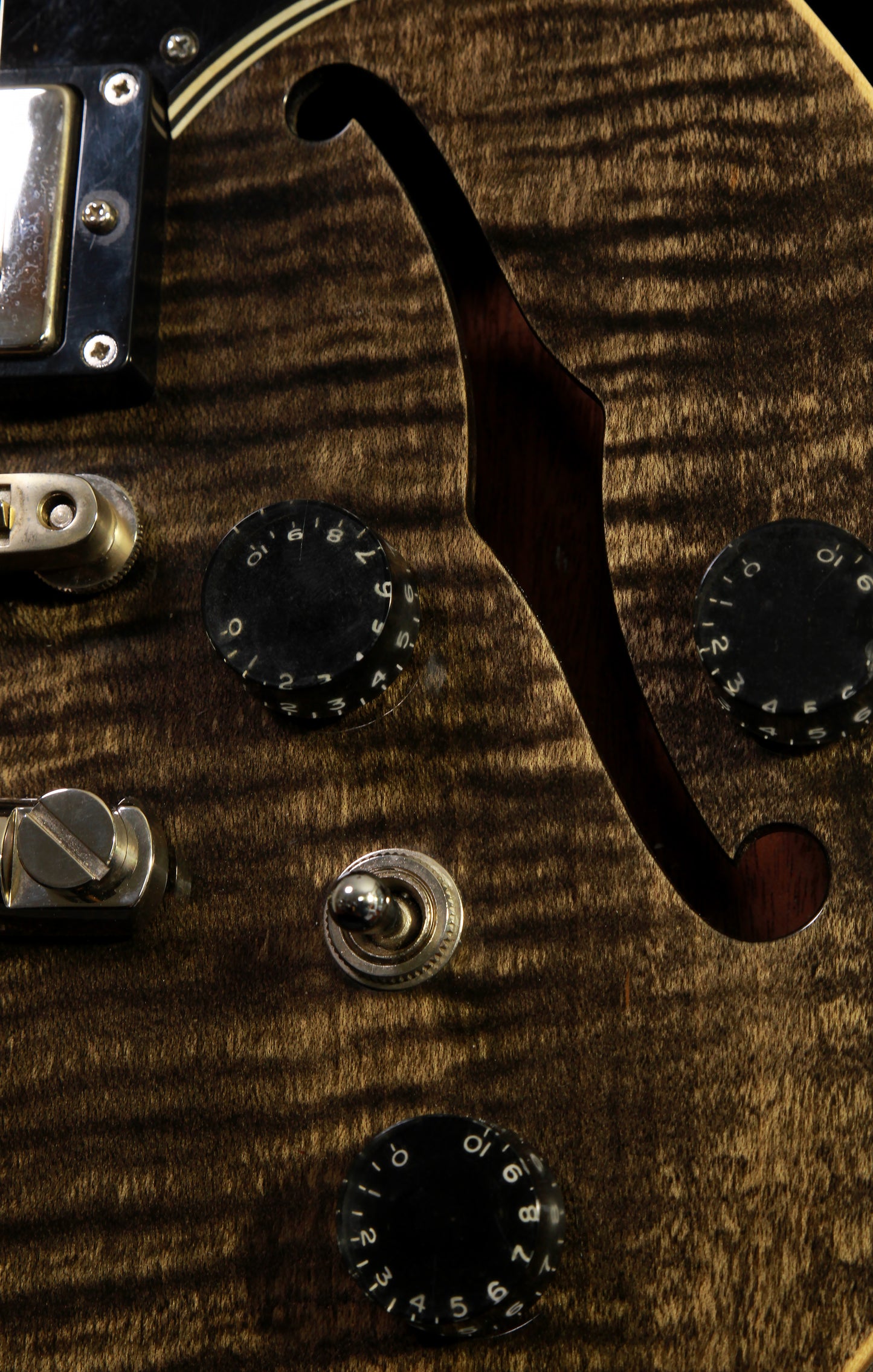 SeventySeven Guitars Albatross DX