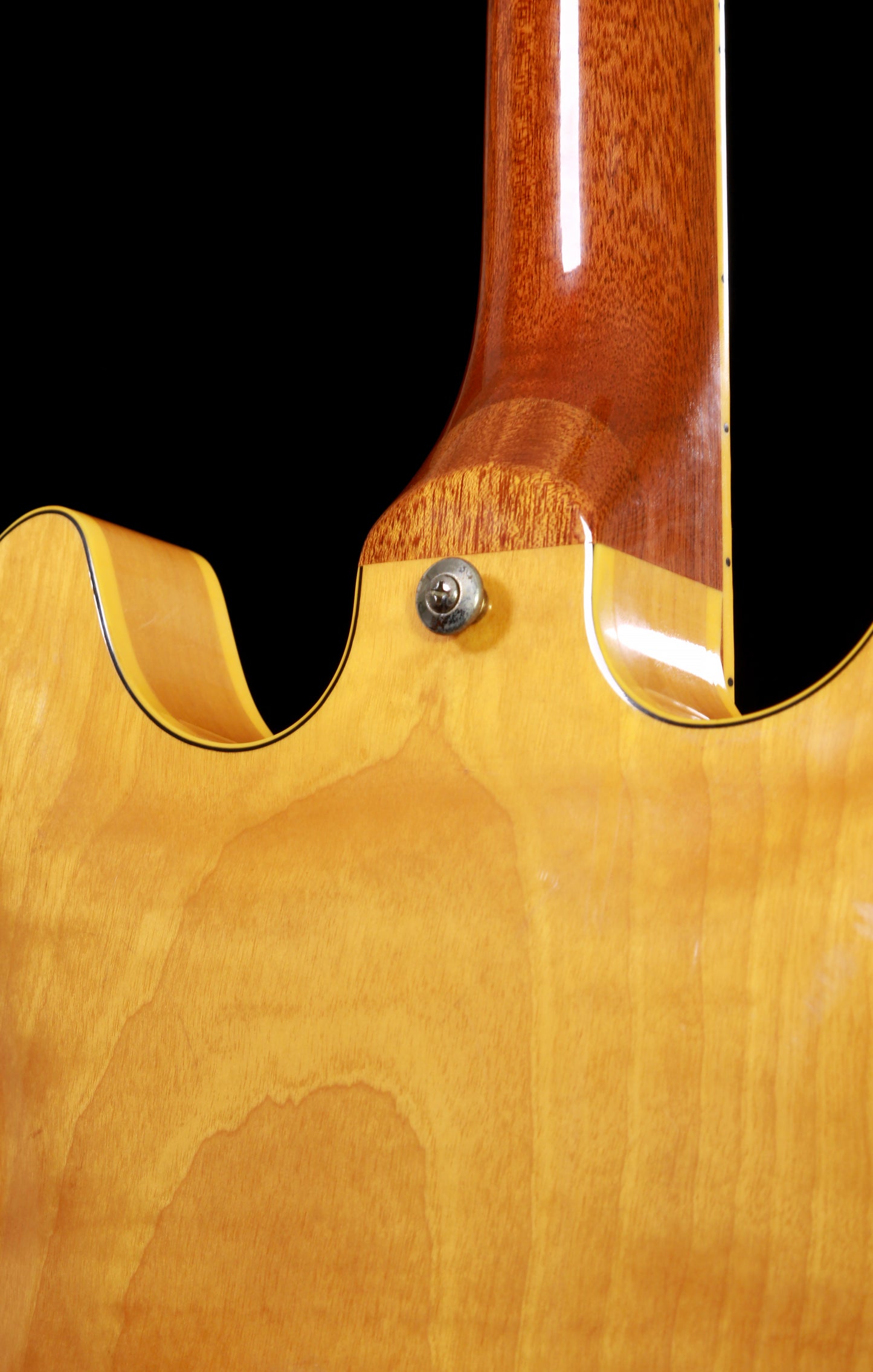 Yamaha SA700 Super Axe Natural