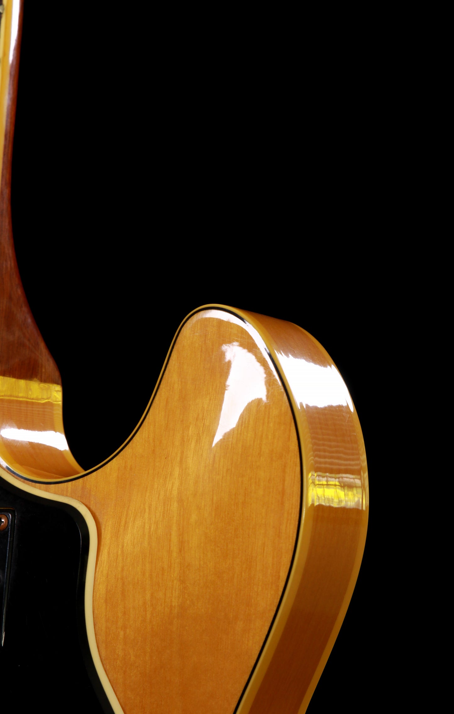 Yamaha SA700 Super Axe Natural