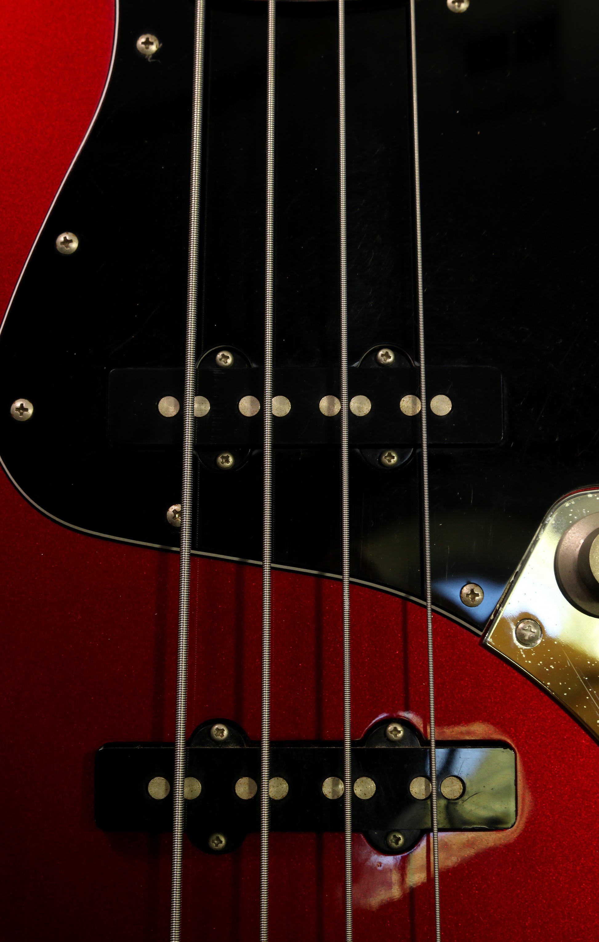 Fender Japan Aerodyne AJB Medium Scale Jazz Bass Candy Apple Red