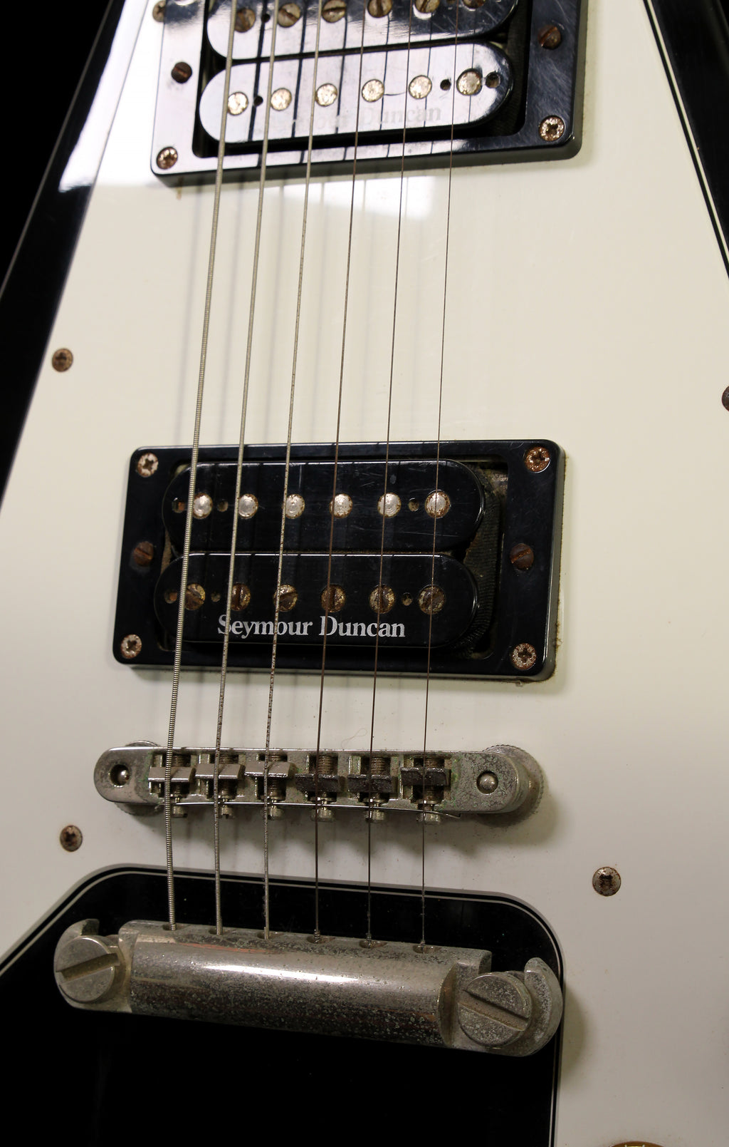 Edwards by ESP E-FV-120D Flying V Ebony Seymour Duncan
