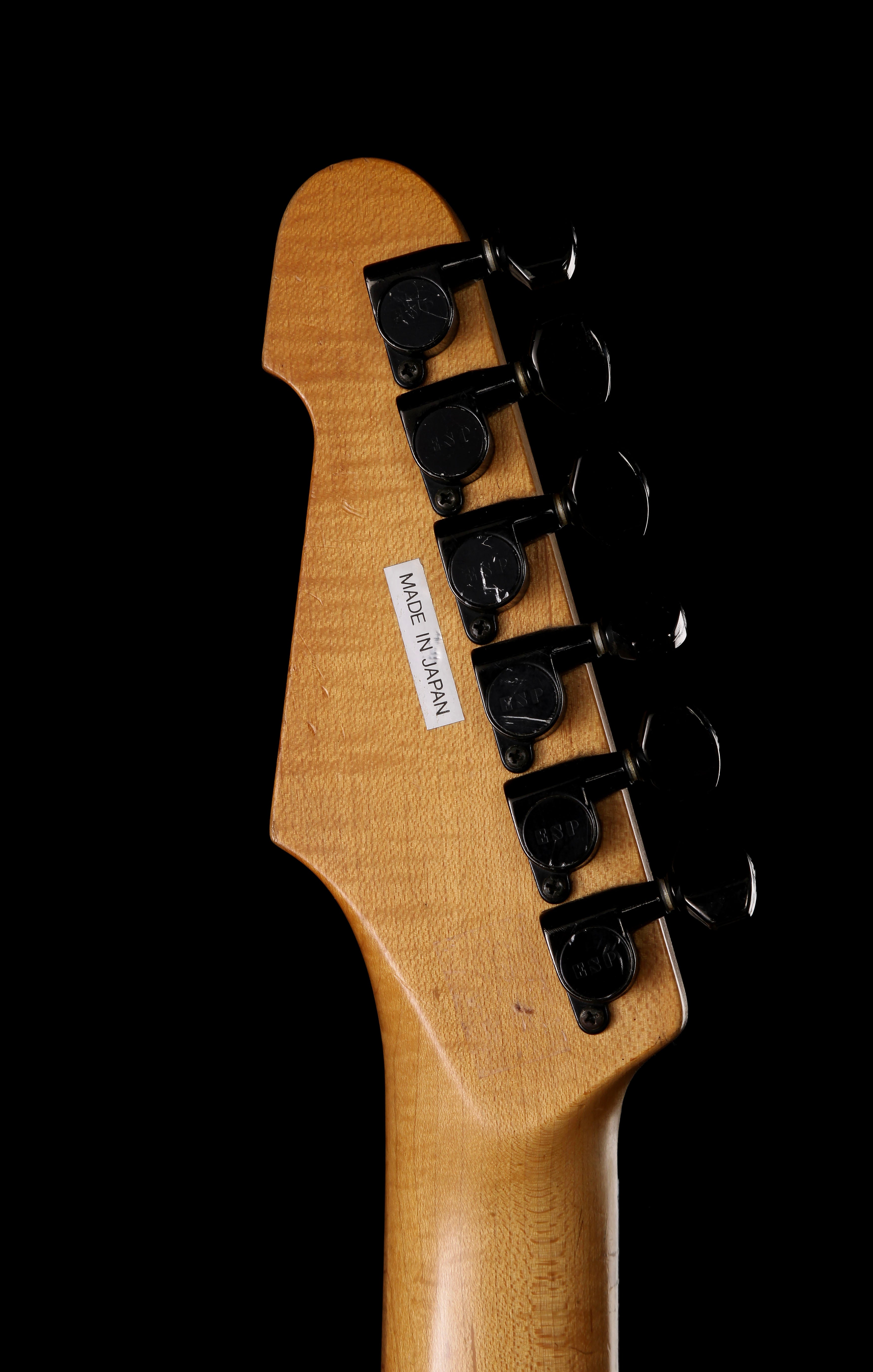 ESP Maverick Deluxe Transparent Purple, Pearloid Pickguard