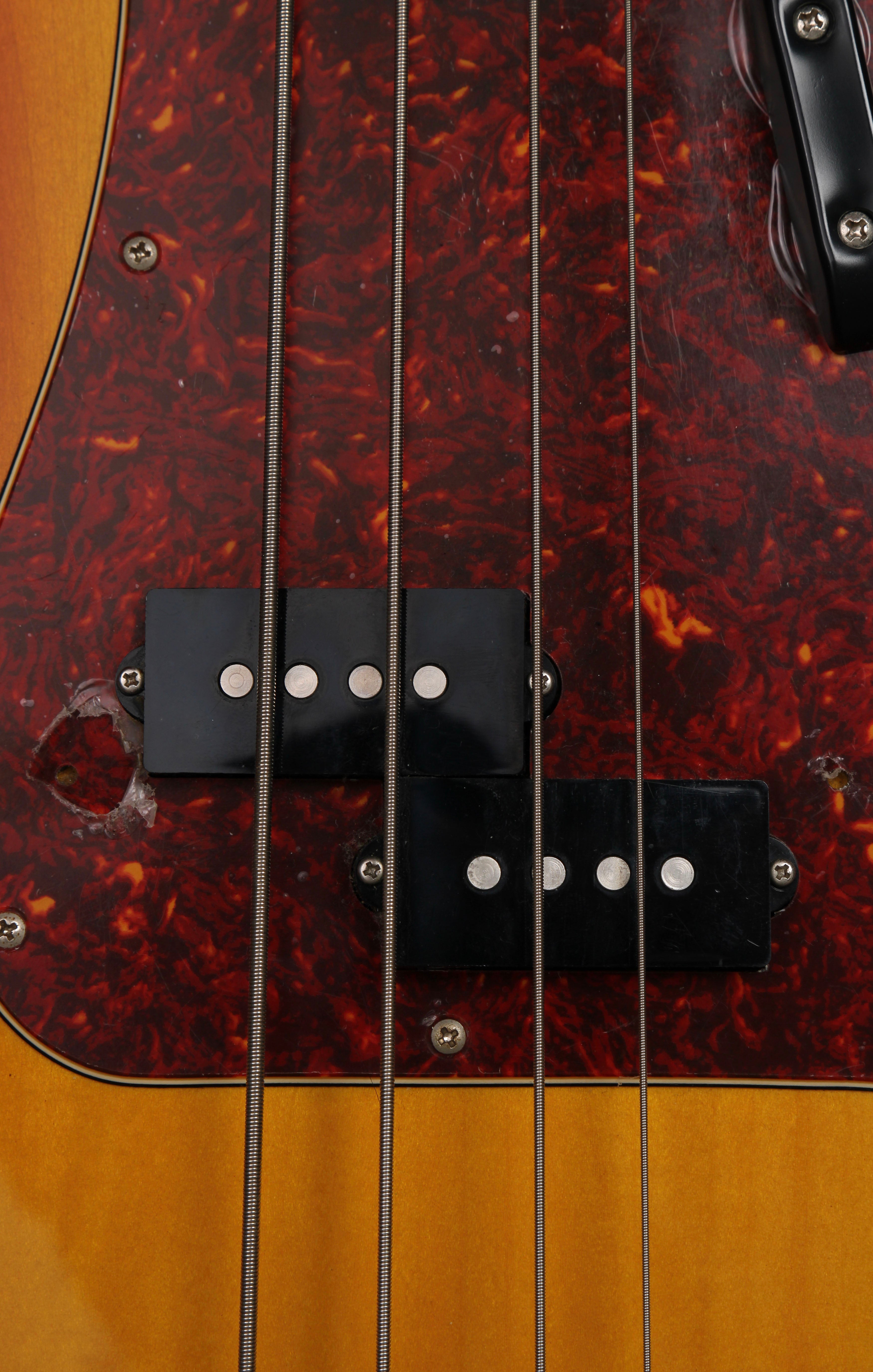 Fender Japan Hama Okamoto Signature Precision Bass 3 Tone Sunburst