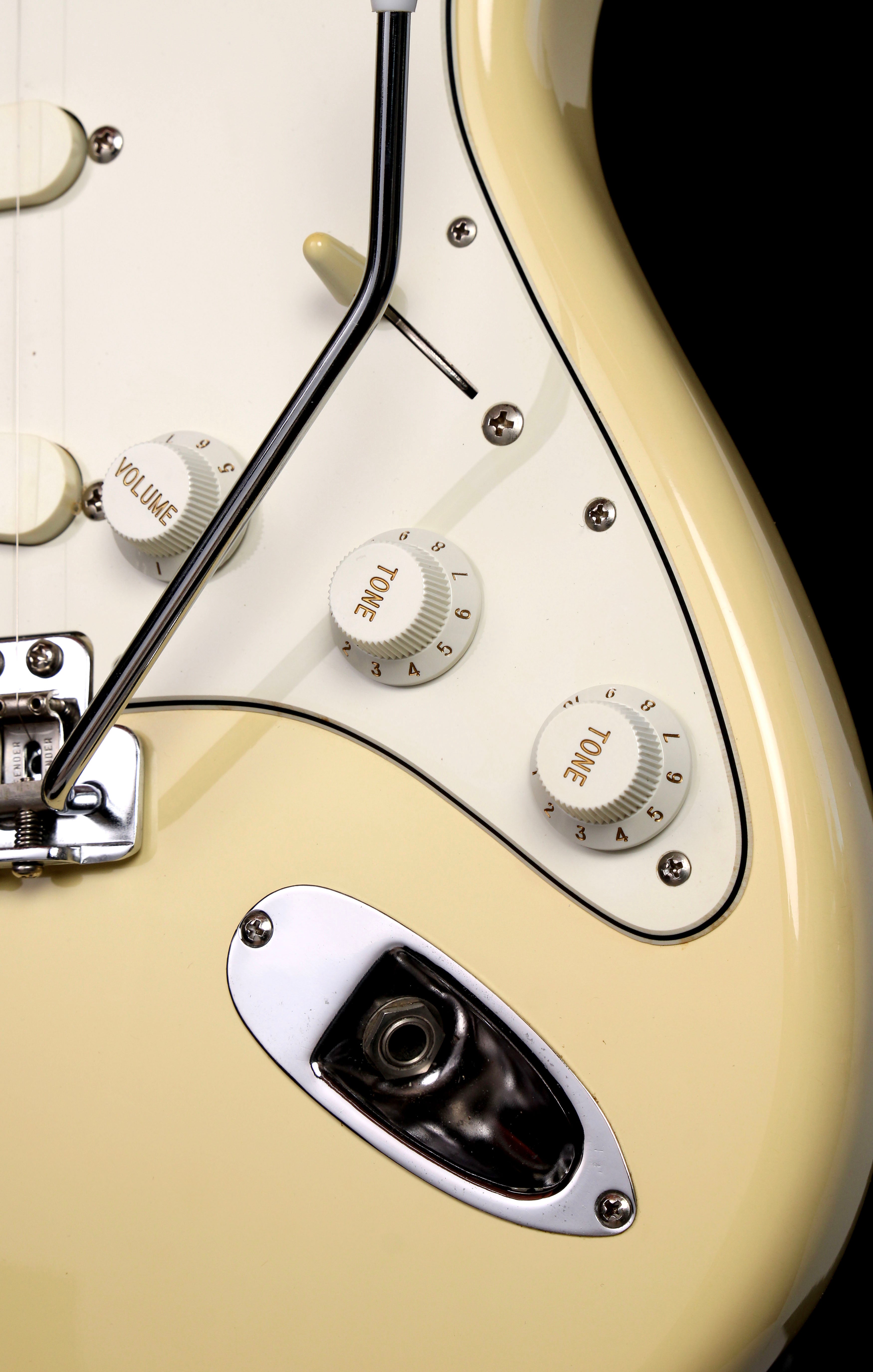 Fender Japan ST-62 LS Stratocaster Vintage White 1988-1989 Lace