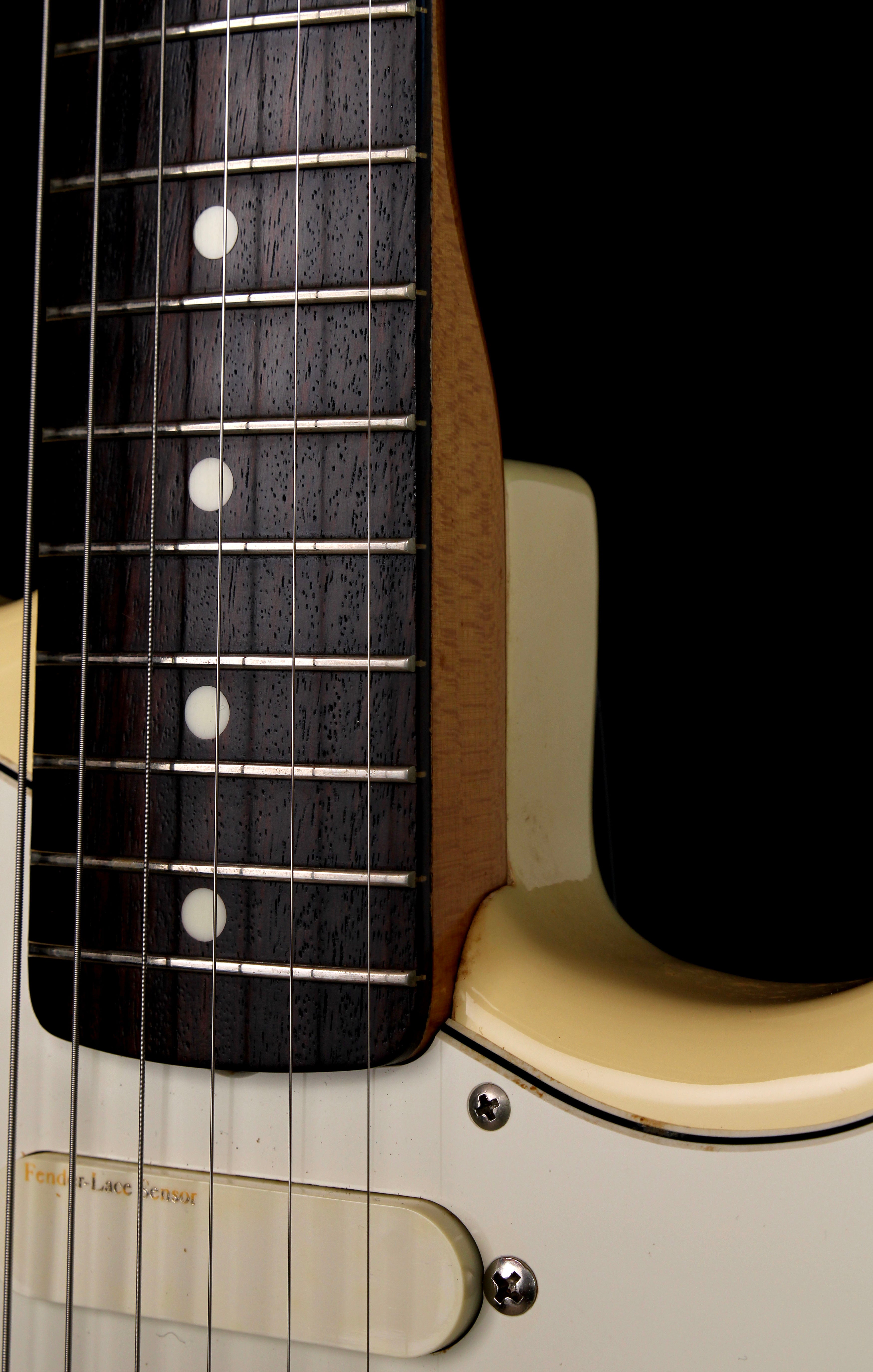 Fender Japan ST-62 LS Stratocaster Vintage White 1988-1989 Lace