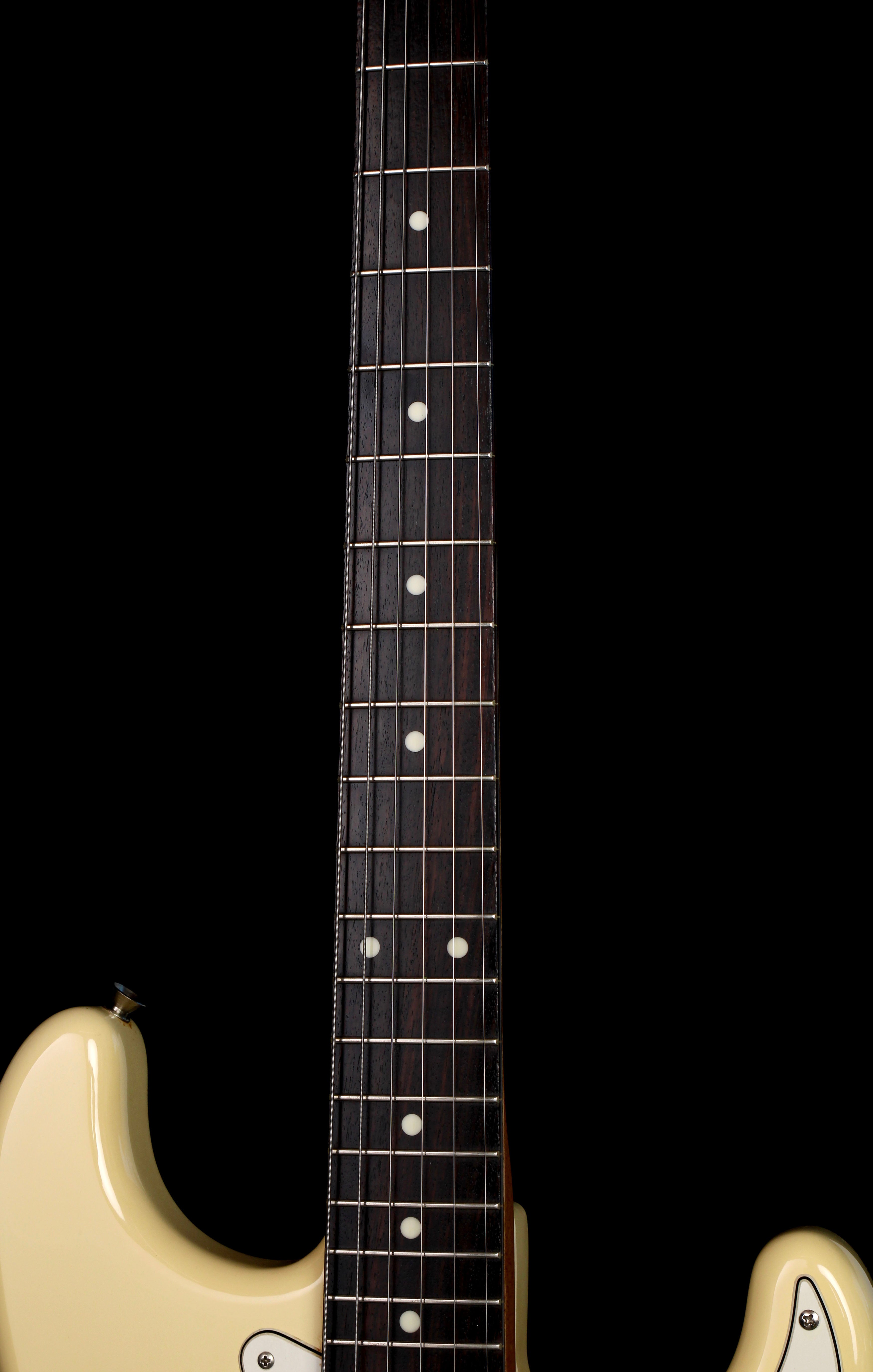 Fender Japan ST-62 LS Stratocaster Vintage White 1988-1989 Lace
