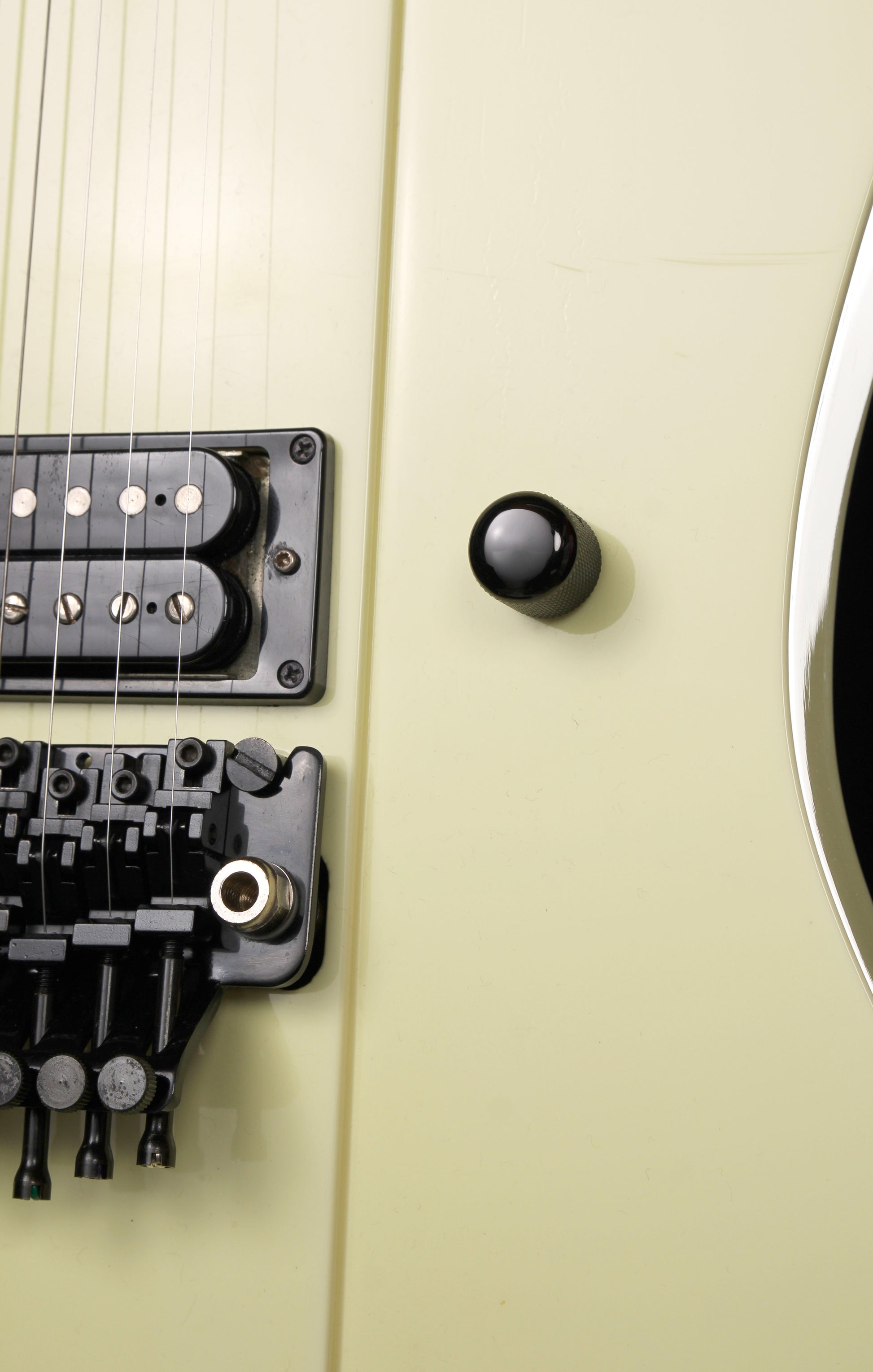 Fernandes FGJ-85RC Robbin Crosby Signature Firebird White 1986