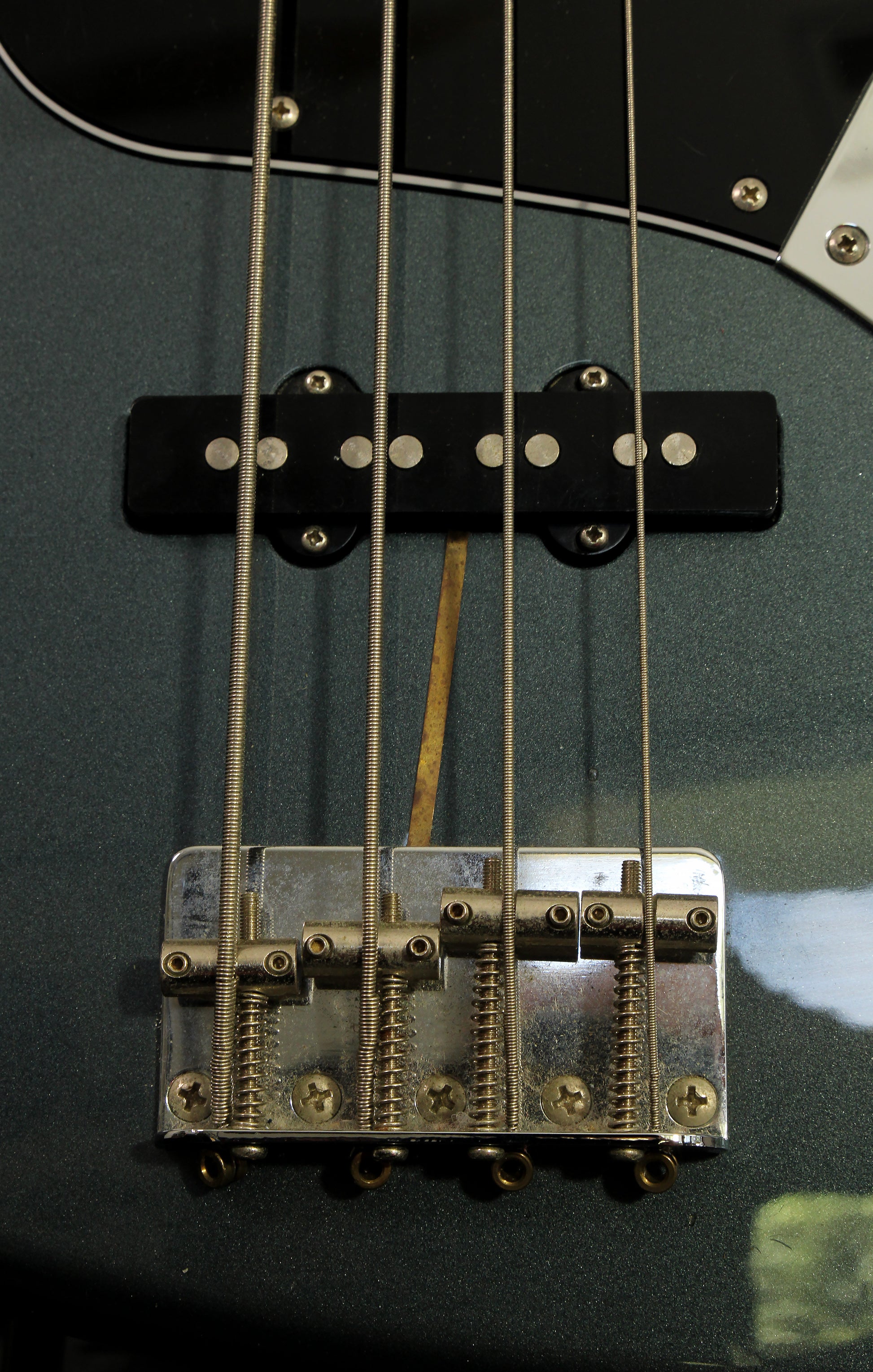 Fender Japan JB-62 '62 Reissue Jazz Bass Ice Metallic Blue / Black Pickguard