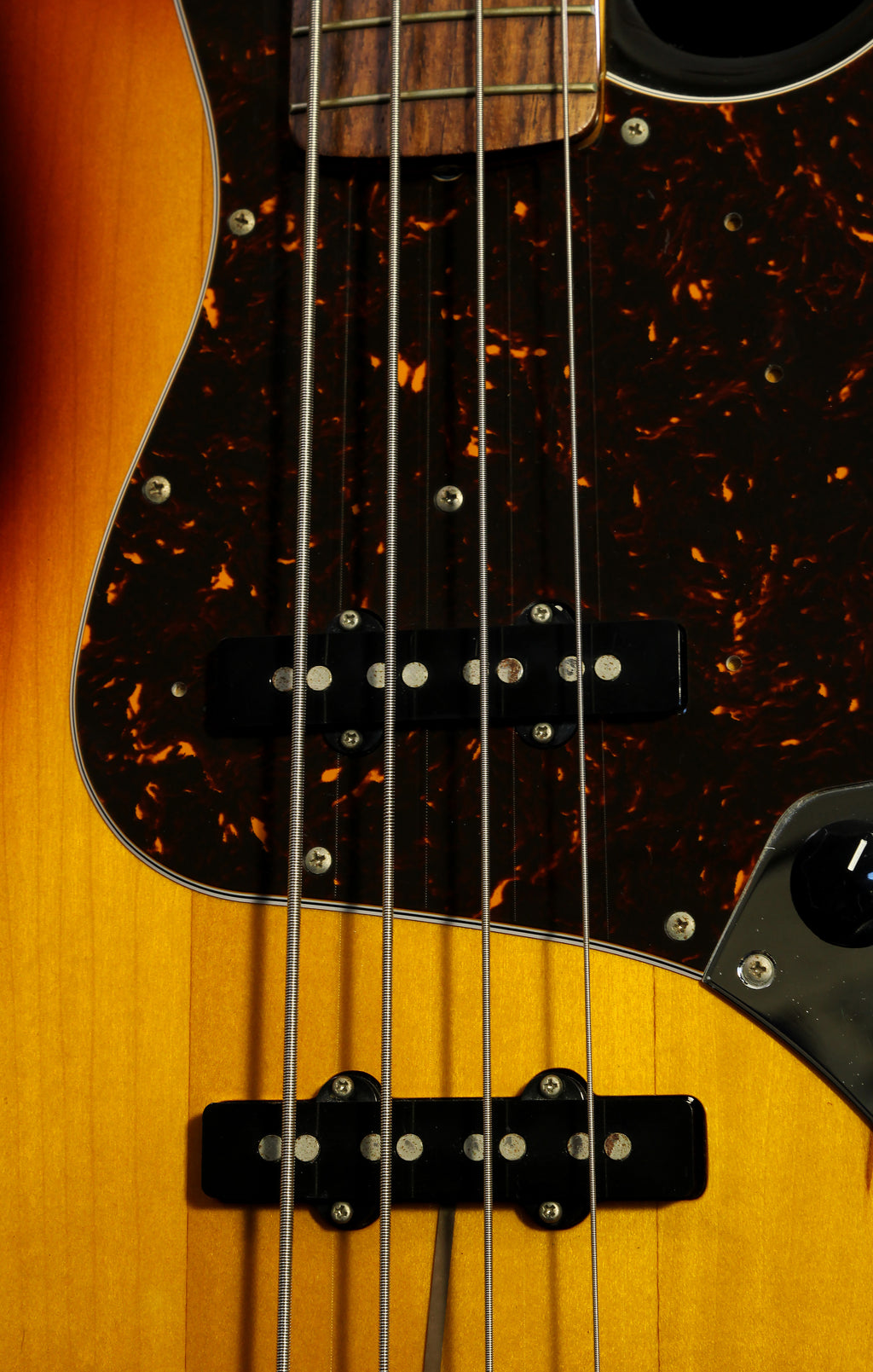 Fender JB-62 '62 Reissue Jazz Bass 3 Tone Sunburst 1995-1996
