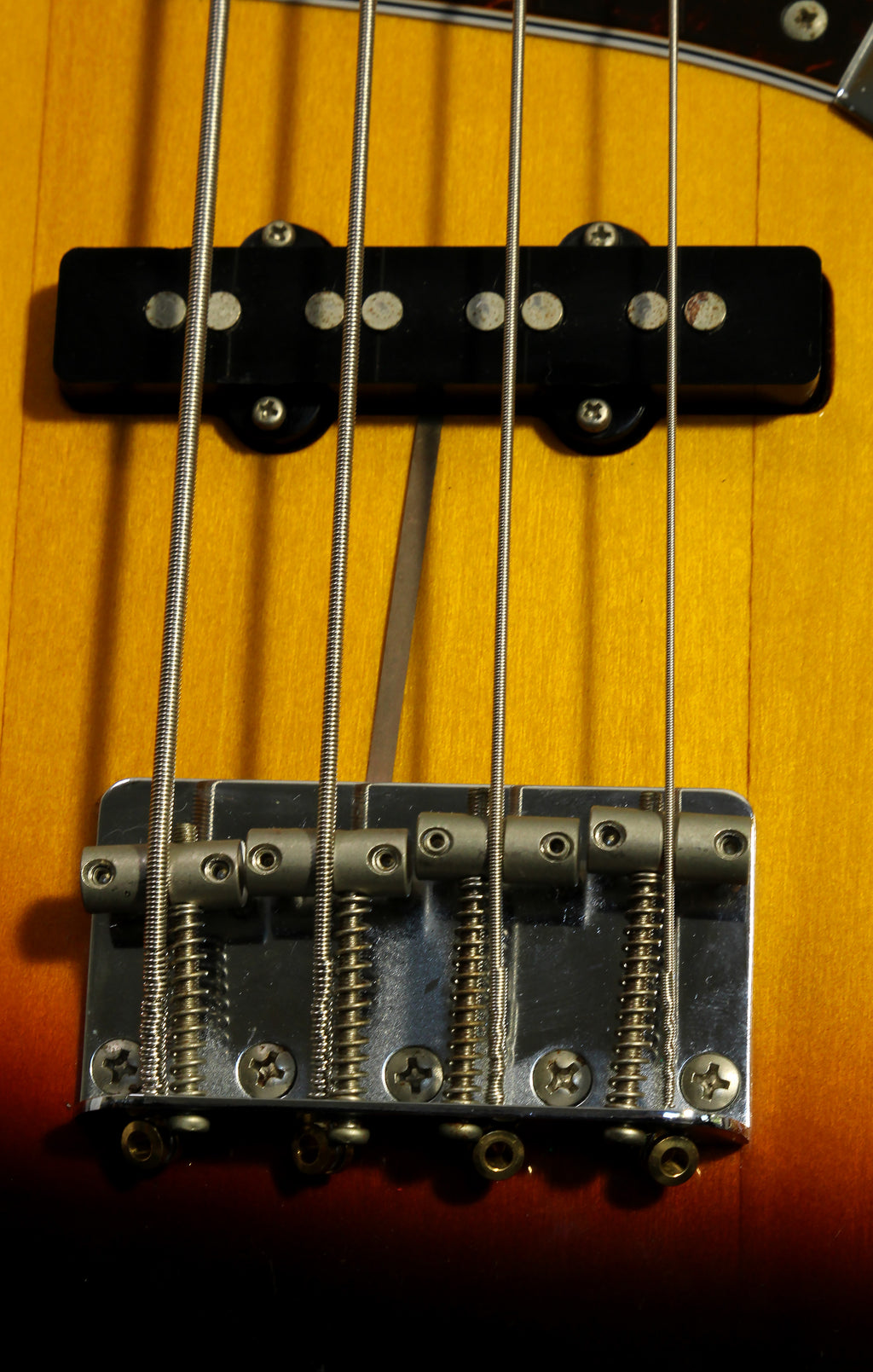 Fender JB-62 '62 Reissue Jazz Bass 3 Tone Sunburst 1995-1996
