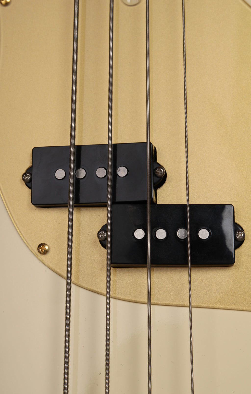 KZ Guitar Works The KZ Francisco Jed Elliott Signature Precision Bass Vintage White