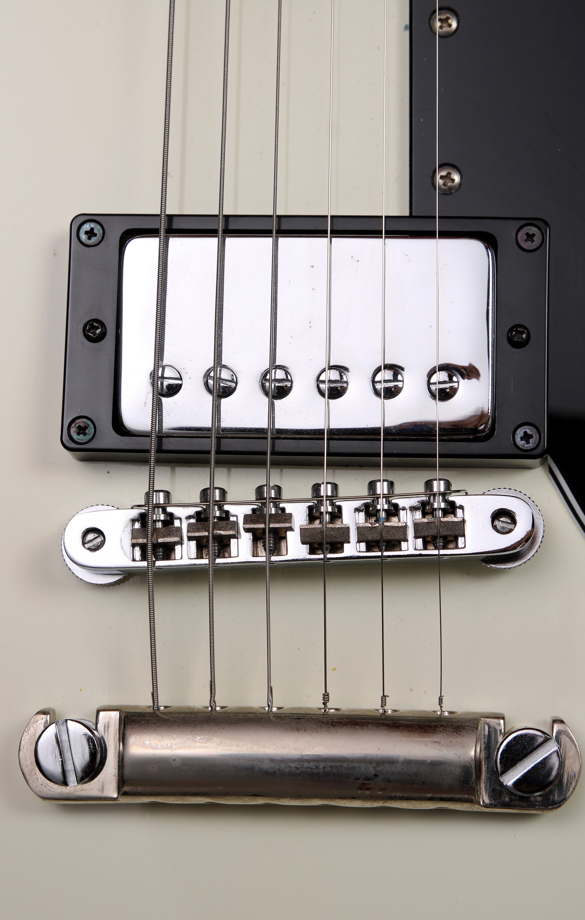 Orville SG-65 SG Alpine White