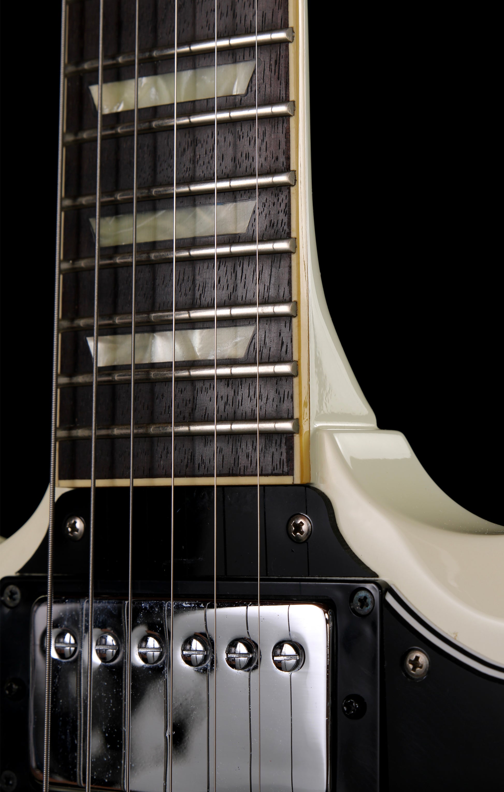 Orville SG-65 SG Alpine White