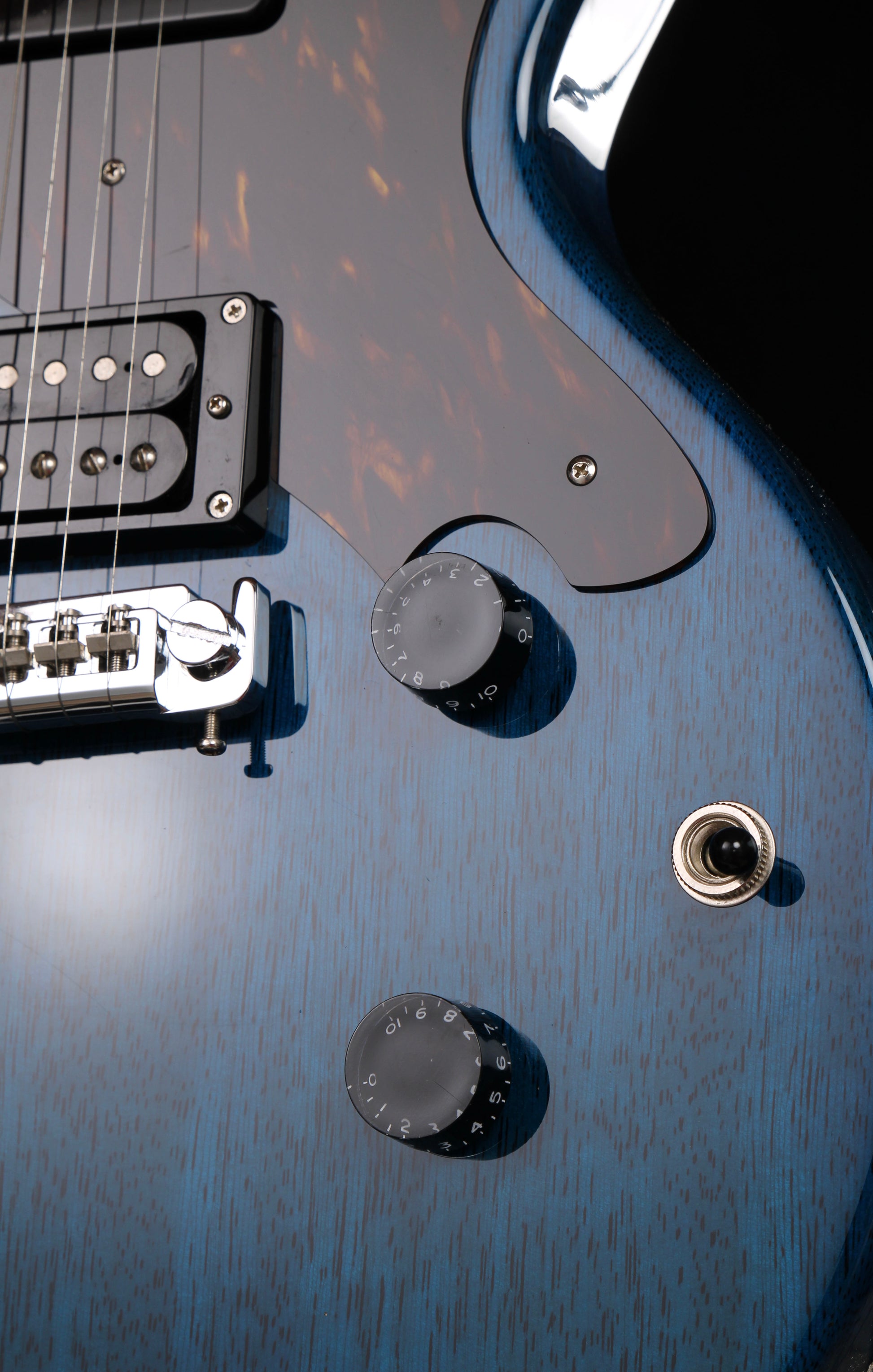 Rabbit Is by Crews Maniac Sound USA-2 Korina LP Special Blue