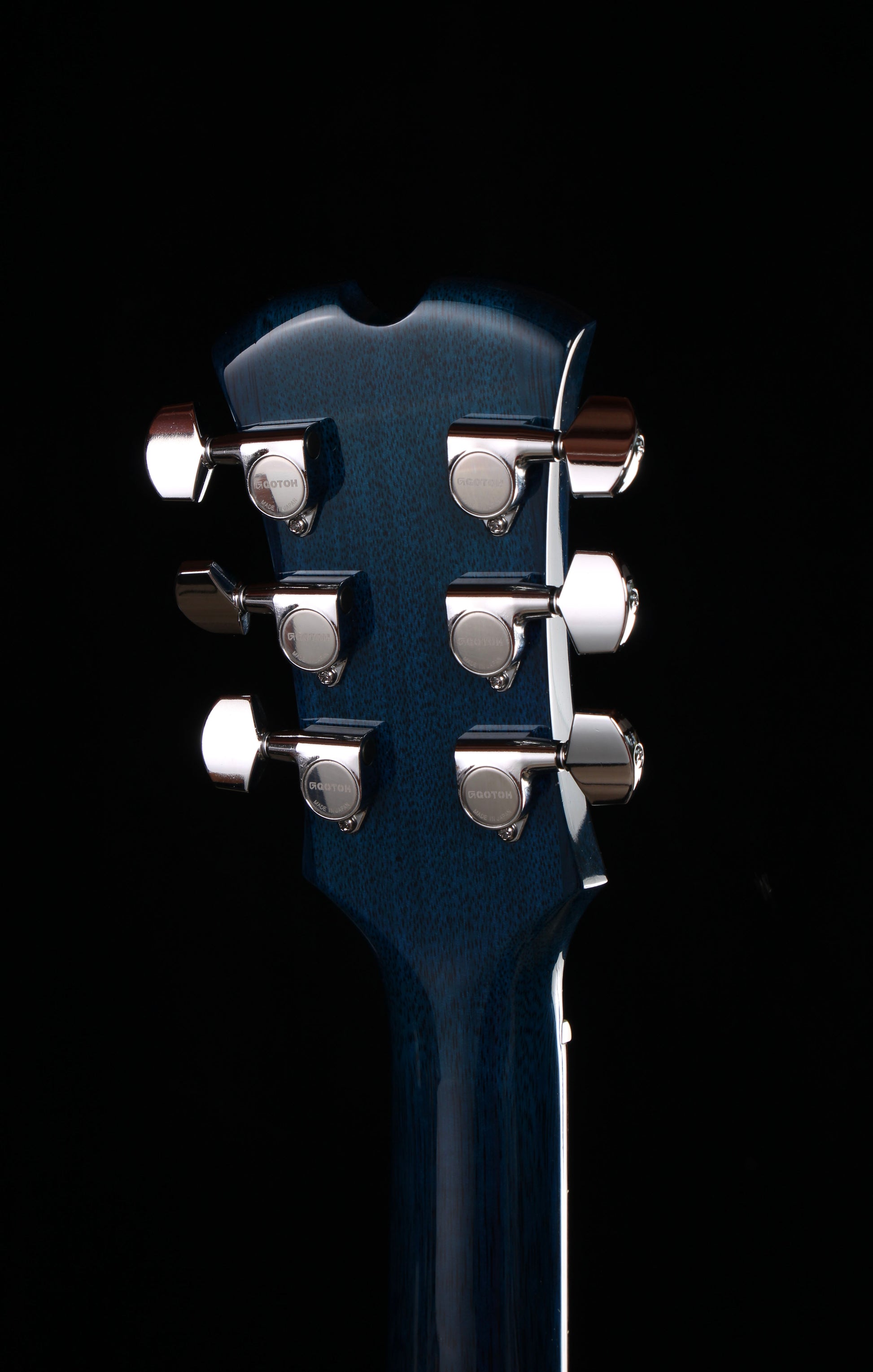 Rabbit Is by Crews Maniac Sound USA-2 Korina LP Special Blue