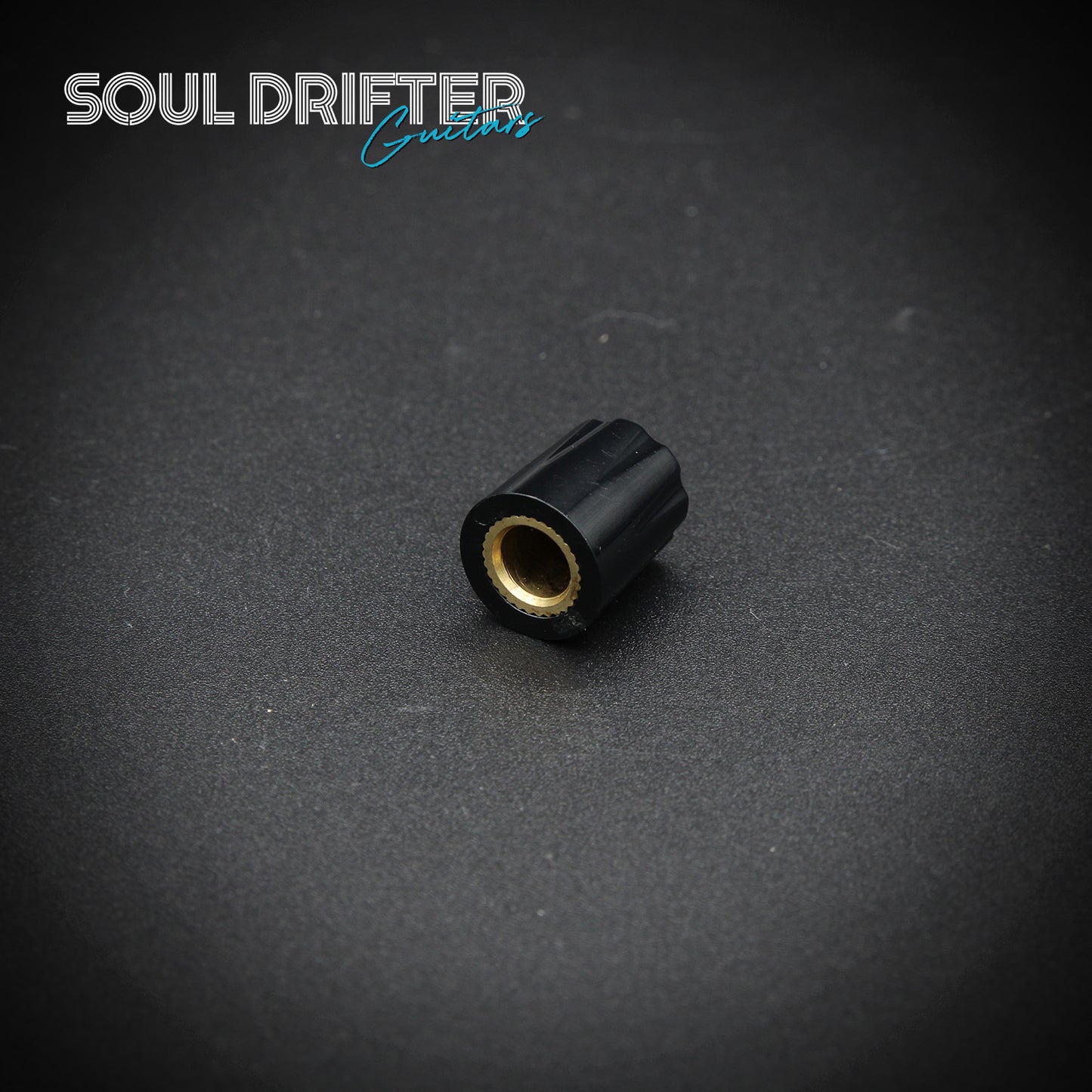 Tesi Mini Pedal Knob with Scalloped Edge and Set Screw - Black