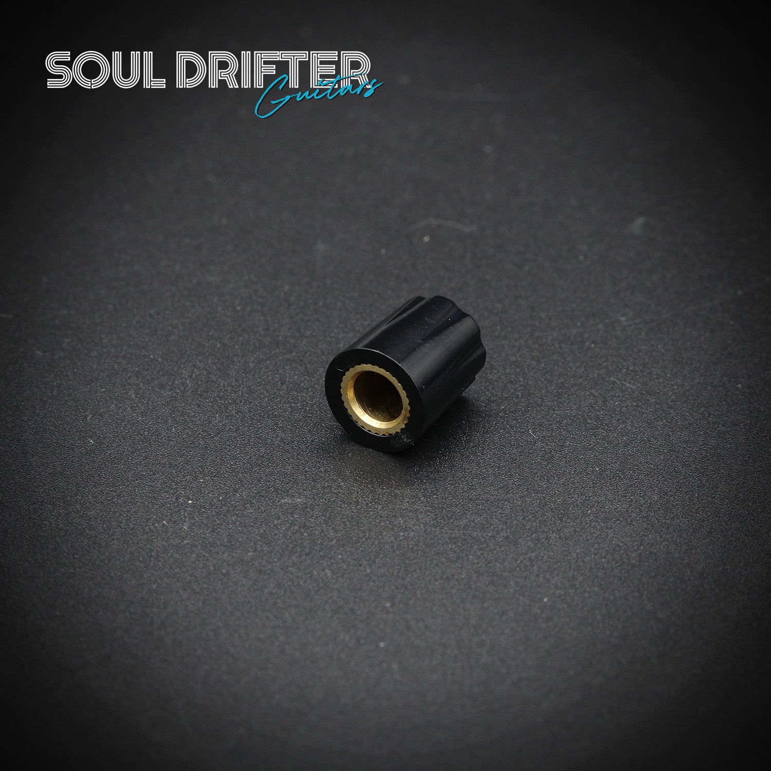 Tesi Mini Pedal Knob with Scalloped Edge and Set Screw - Black