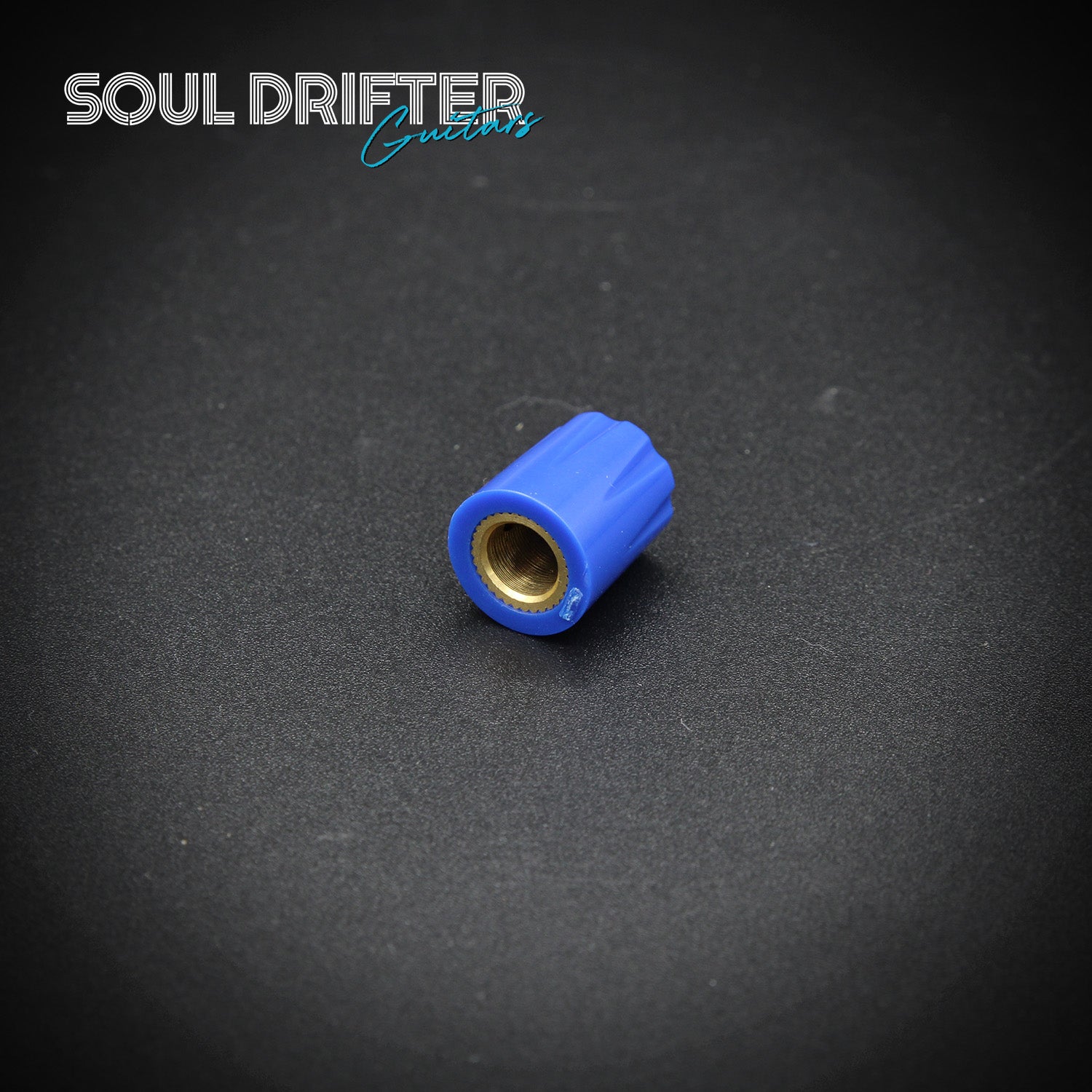 Tesi Mini Pedal Knob with Scalloped Edge and Set Screw - Blue