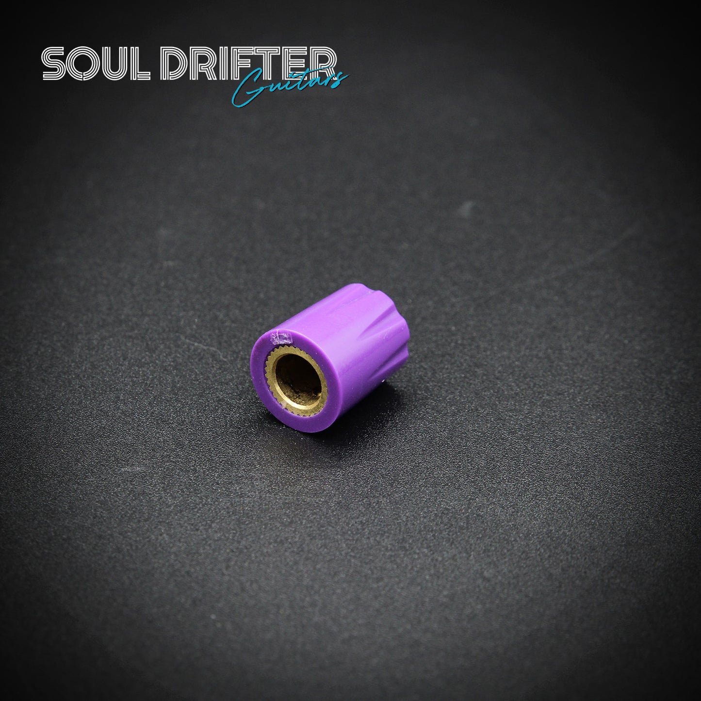 Tesi Mini Pedal Knob with Scalloped Edge and Set Screw - Purple