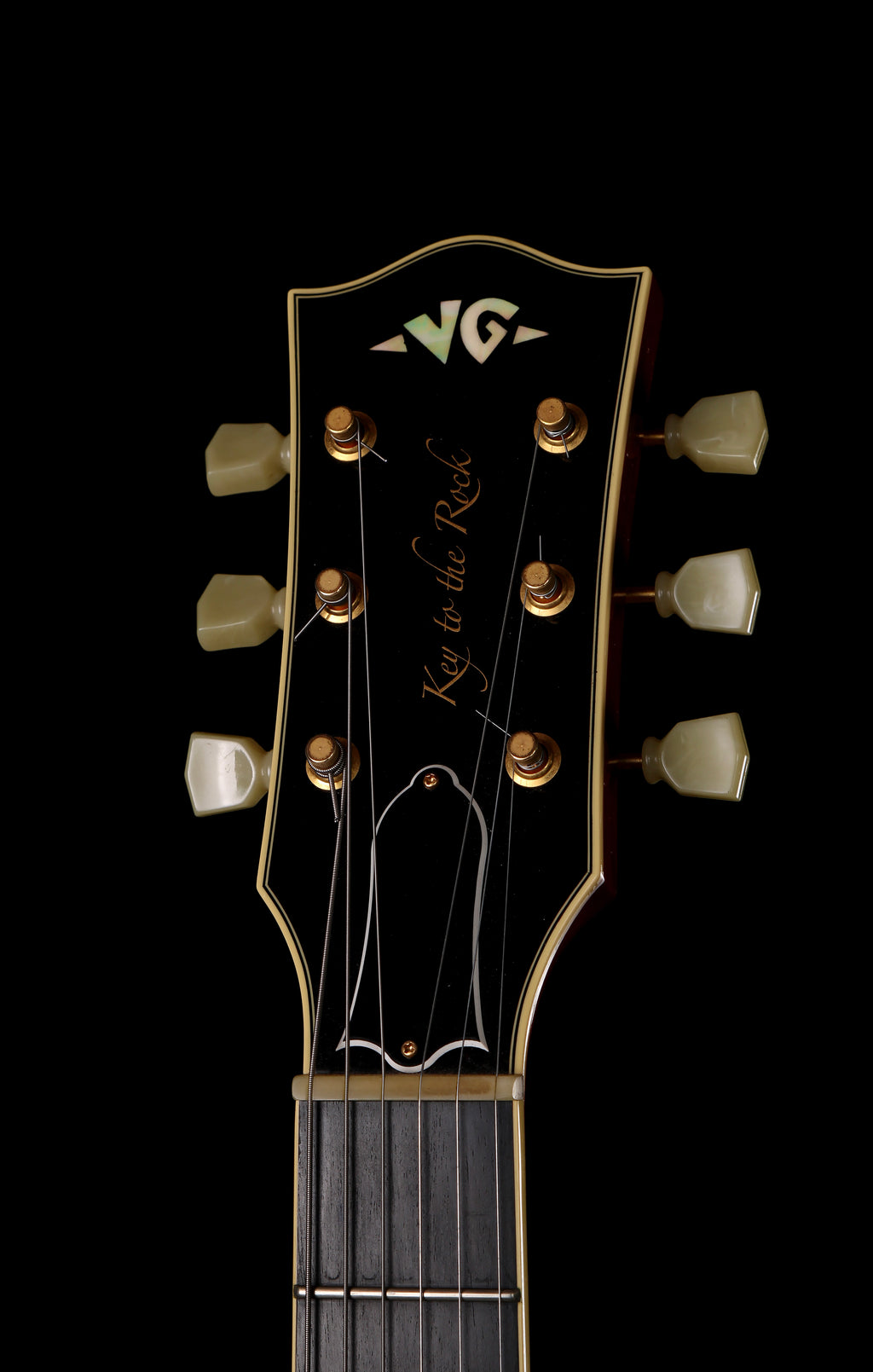 VG KTR-ES CST ES-335 Cherry with Gold Hardware