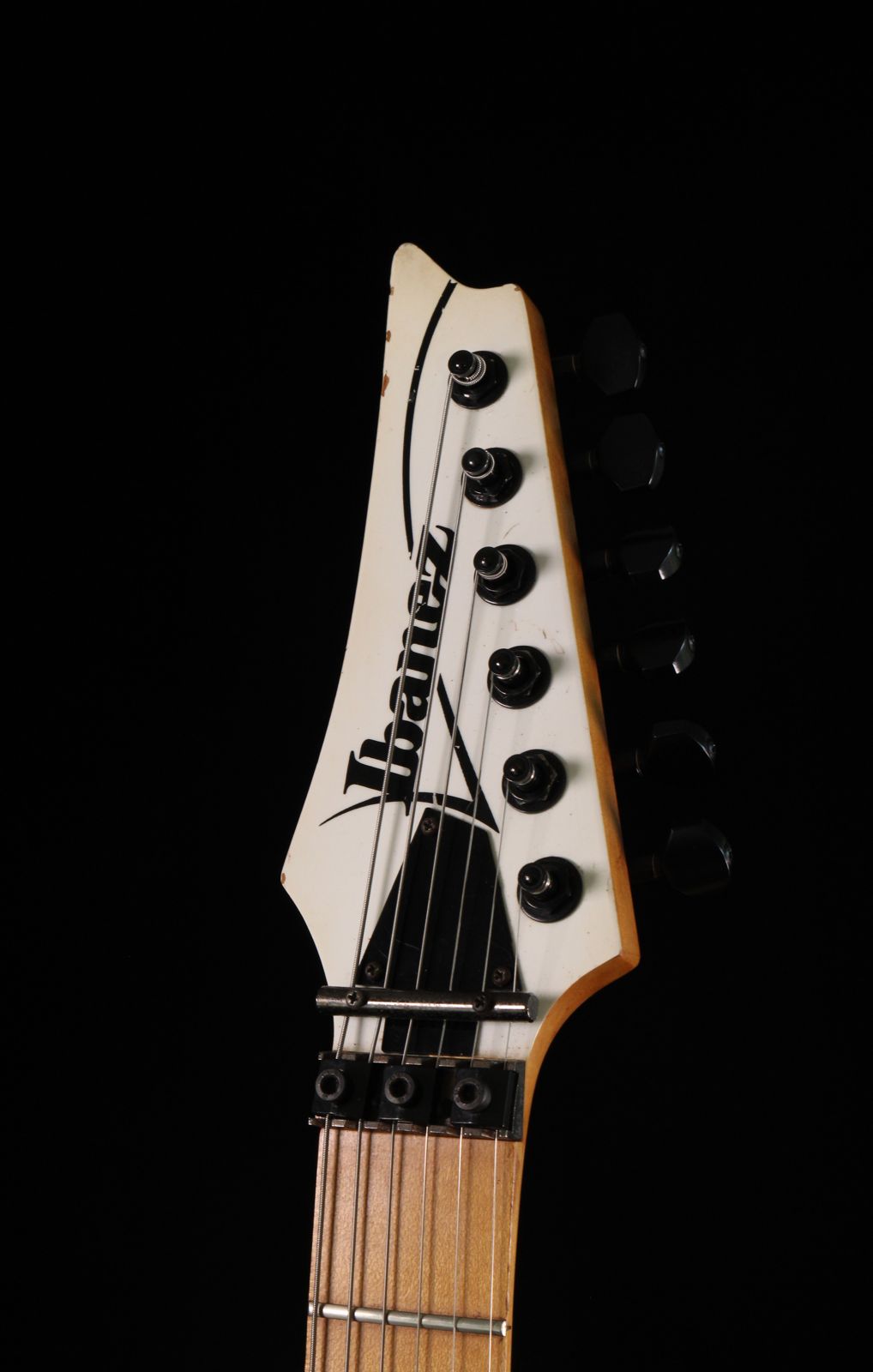 Ibanez PGM300 Paul Gilbert Signature MIJ White  Edge Pro