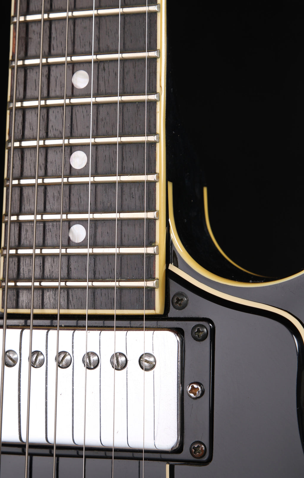 Yamaha SA-900 Super Axe (ES-335 Style) Black