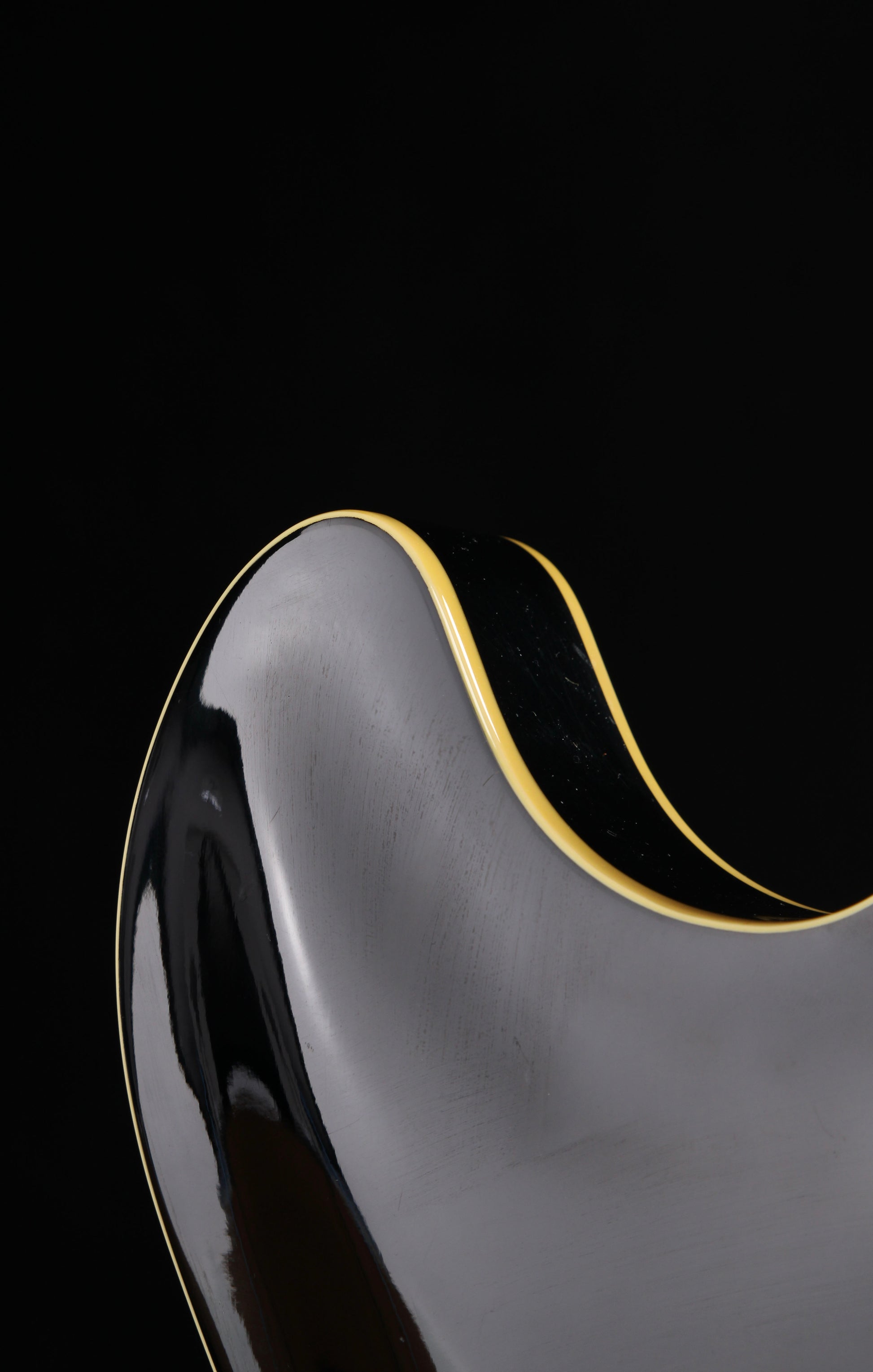 Yamaha SA-900 Super Axe (ES-335 Style) Black