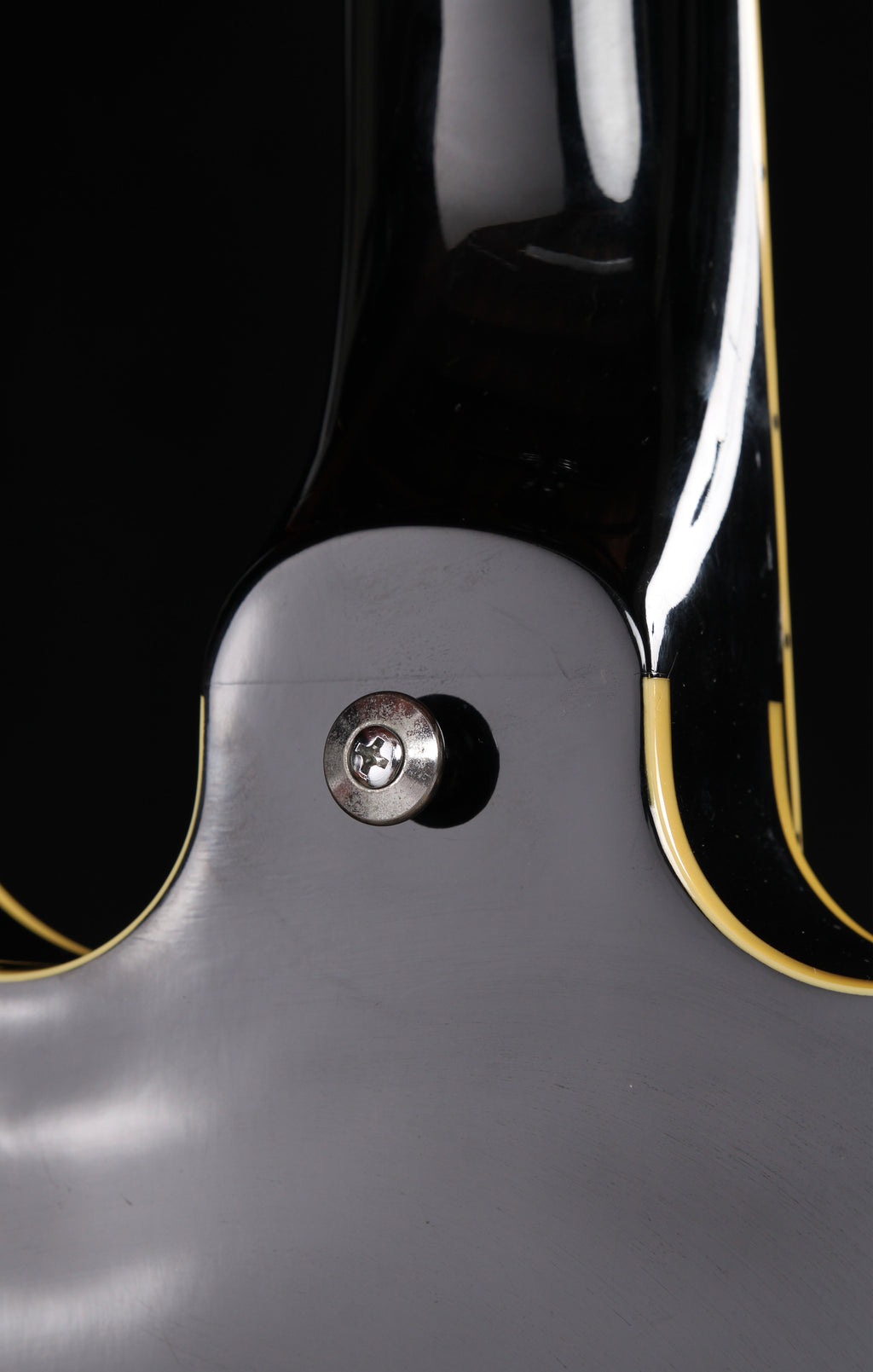 Yamaha SA-900 Super Axe (ES-335 Style) Black