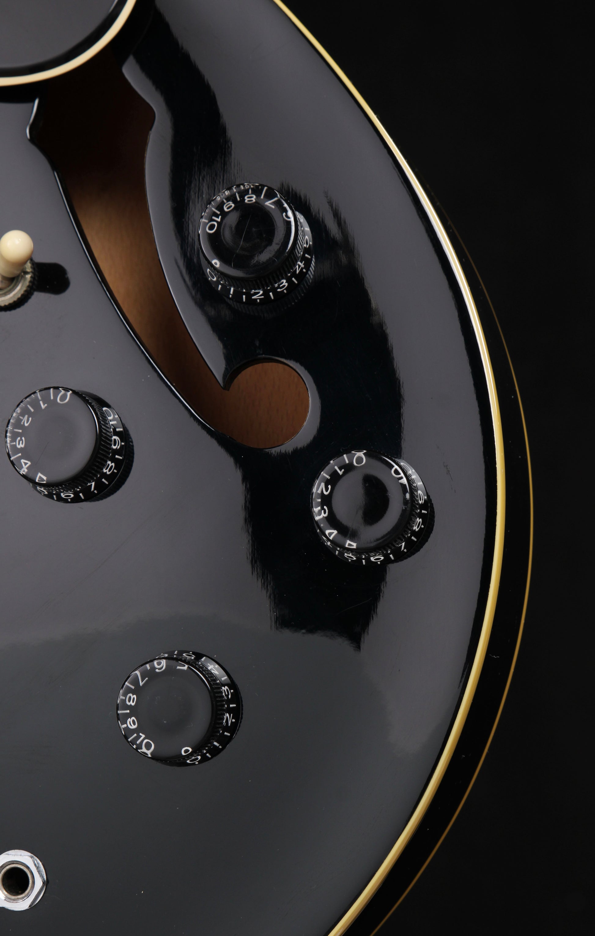 Yamaha SA-900 Super Axe (ES-335 Style) Black