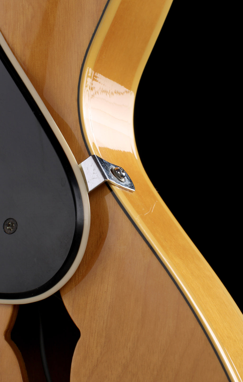 Yamaha SA700 Super Axe Natural