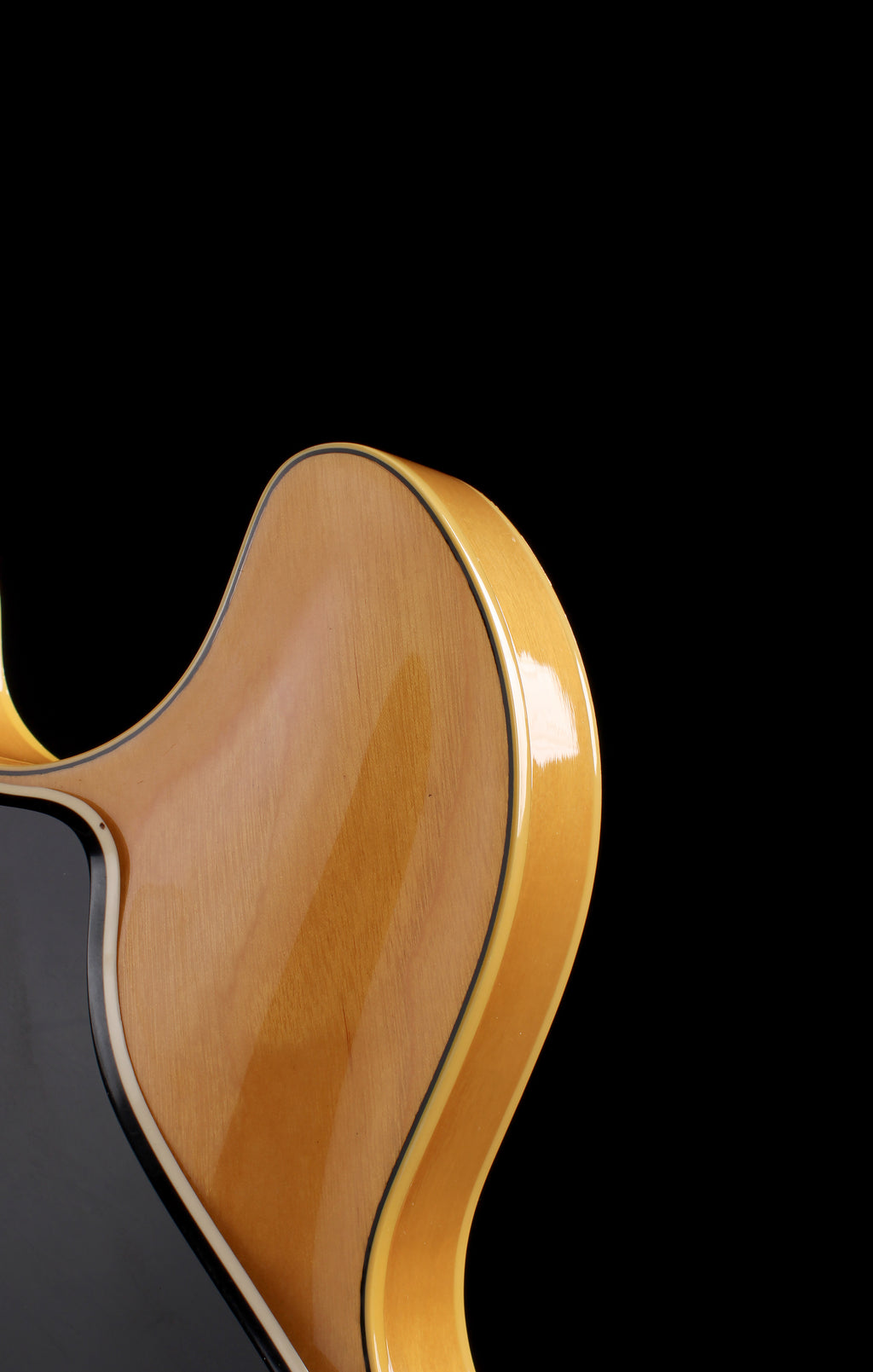 Yamaha SA700 Super Axe Natural