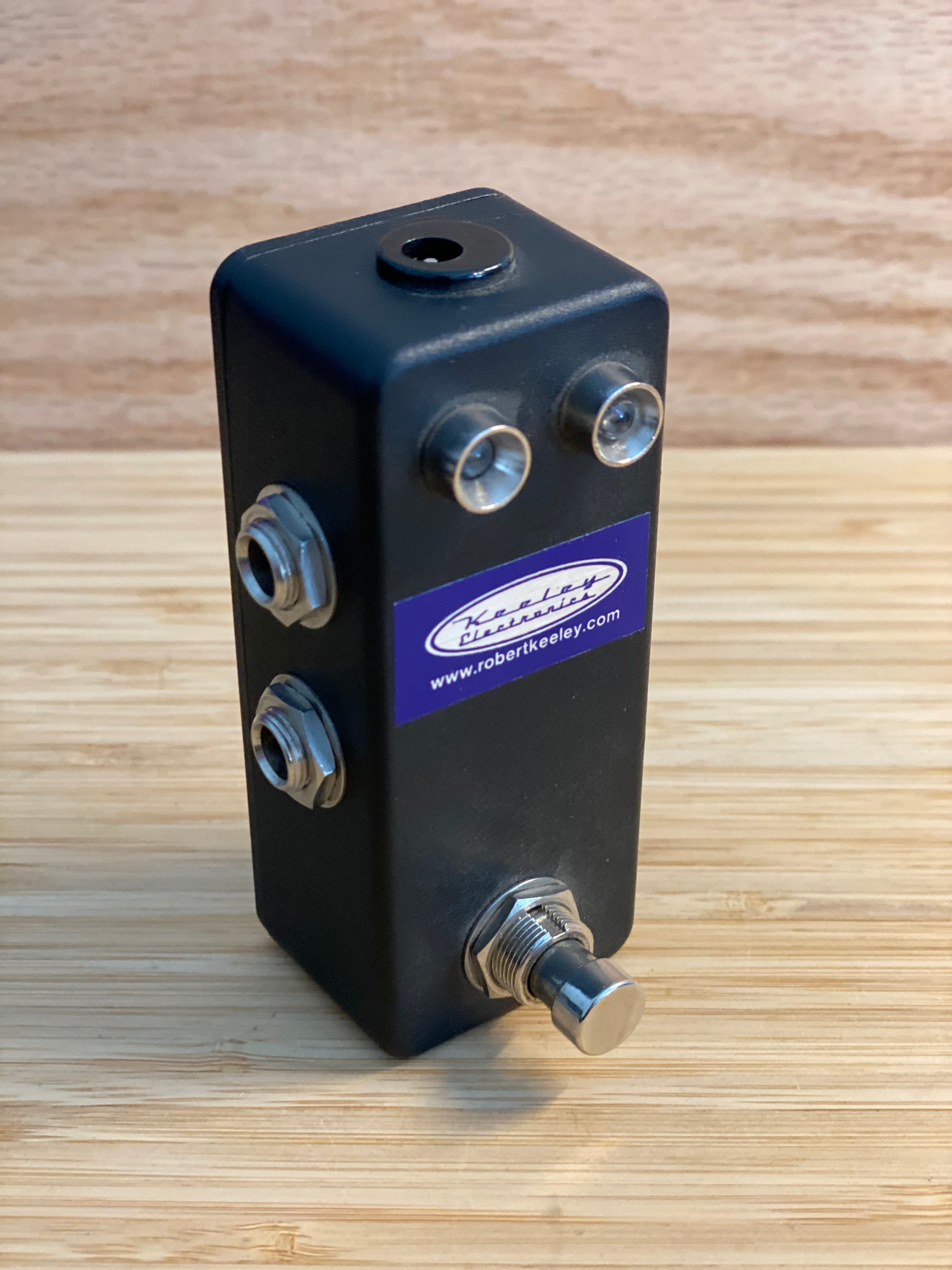 Keeley True Bypass Looper – Soul Drifter Guitars Keeley True Bypass Looper – Soul Drifter Guitars