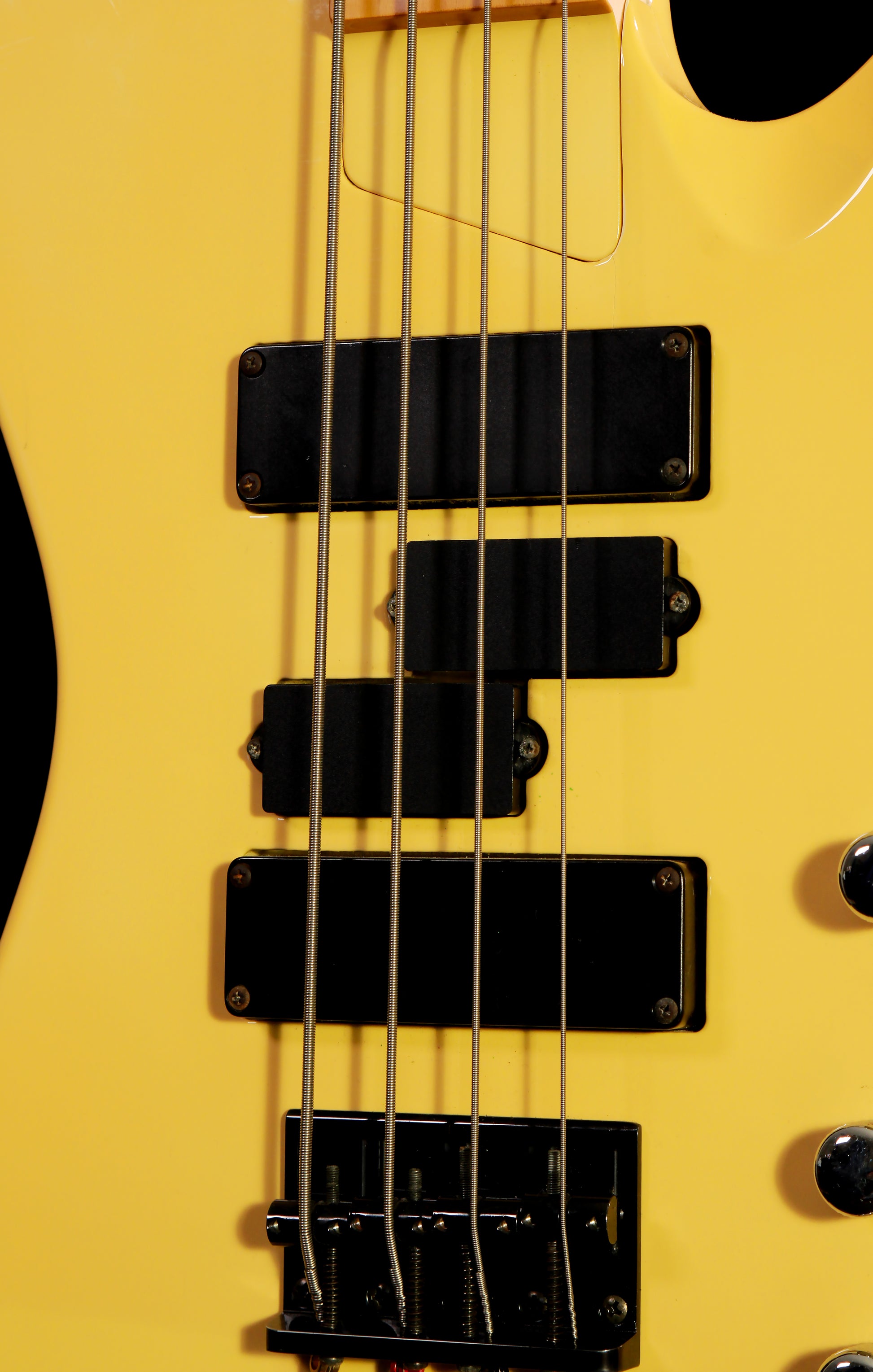 ESP Edwards ‘Noisy’ E-AC-90ACHO Yellow White