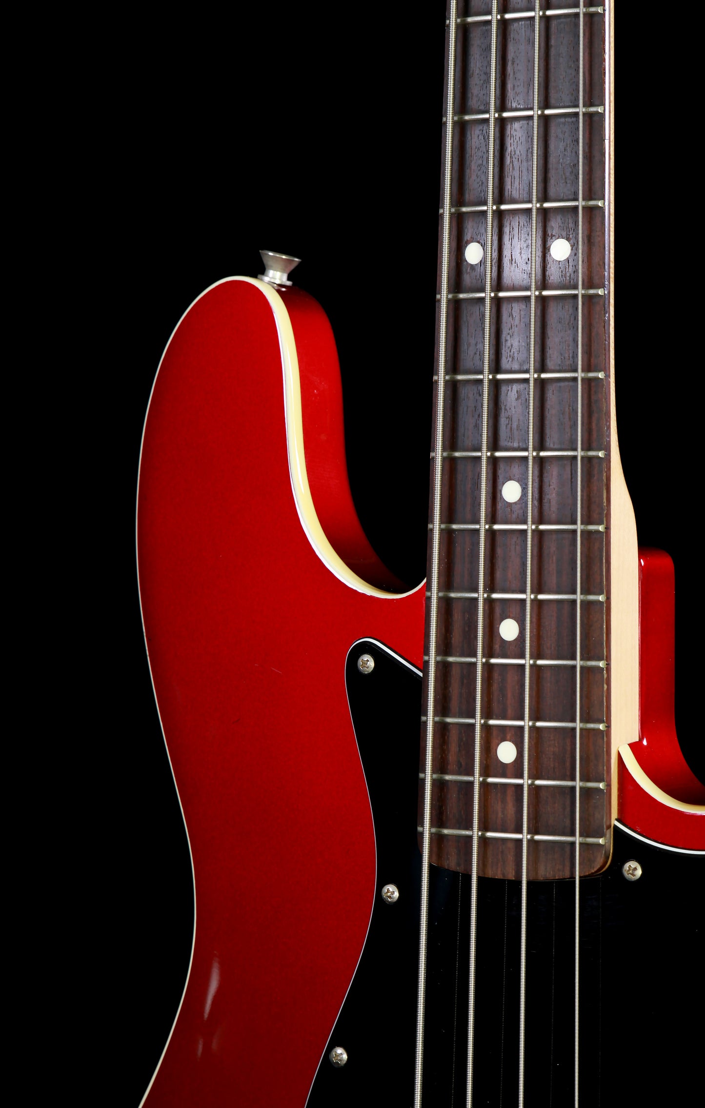 Fender Aerodyne Jazz Bass Old Candy Apple Red