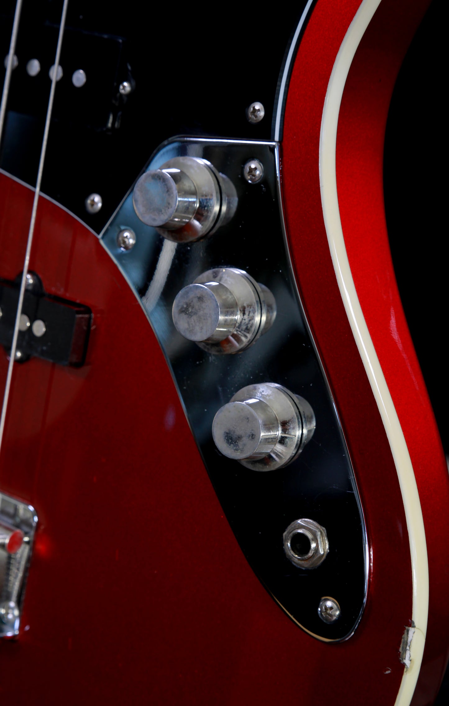 Fender Aerodyne Jazz Bass Old Candy Apple Red