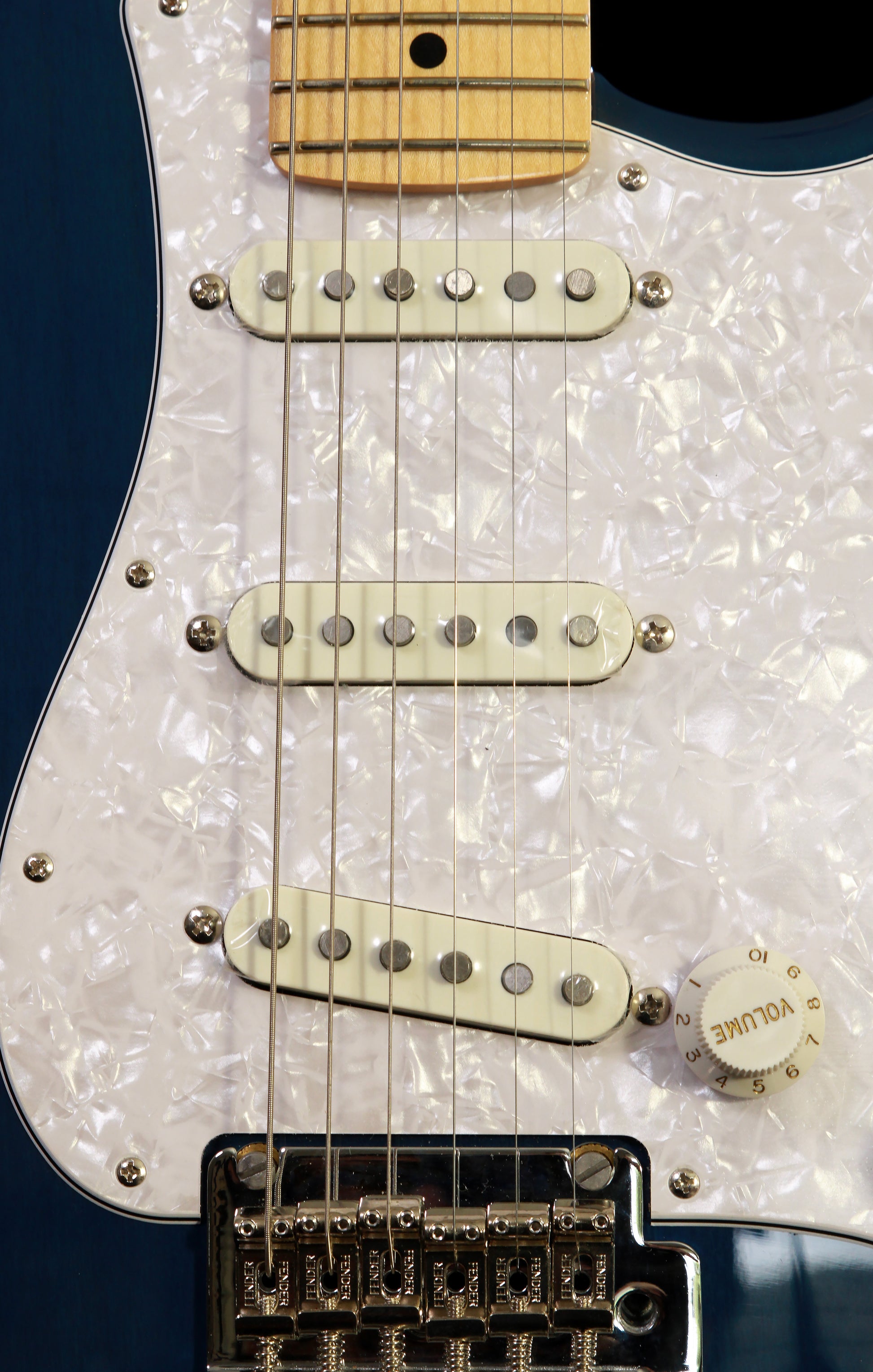 Fender Japan Hybrid Stratocaster Indigo Blue 75th Anniversary