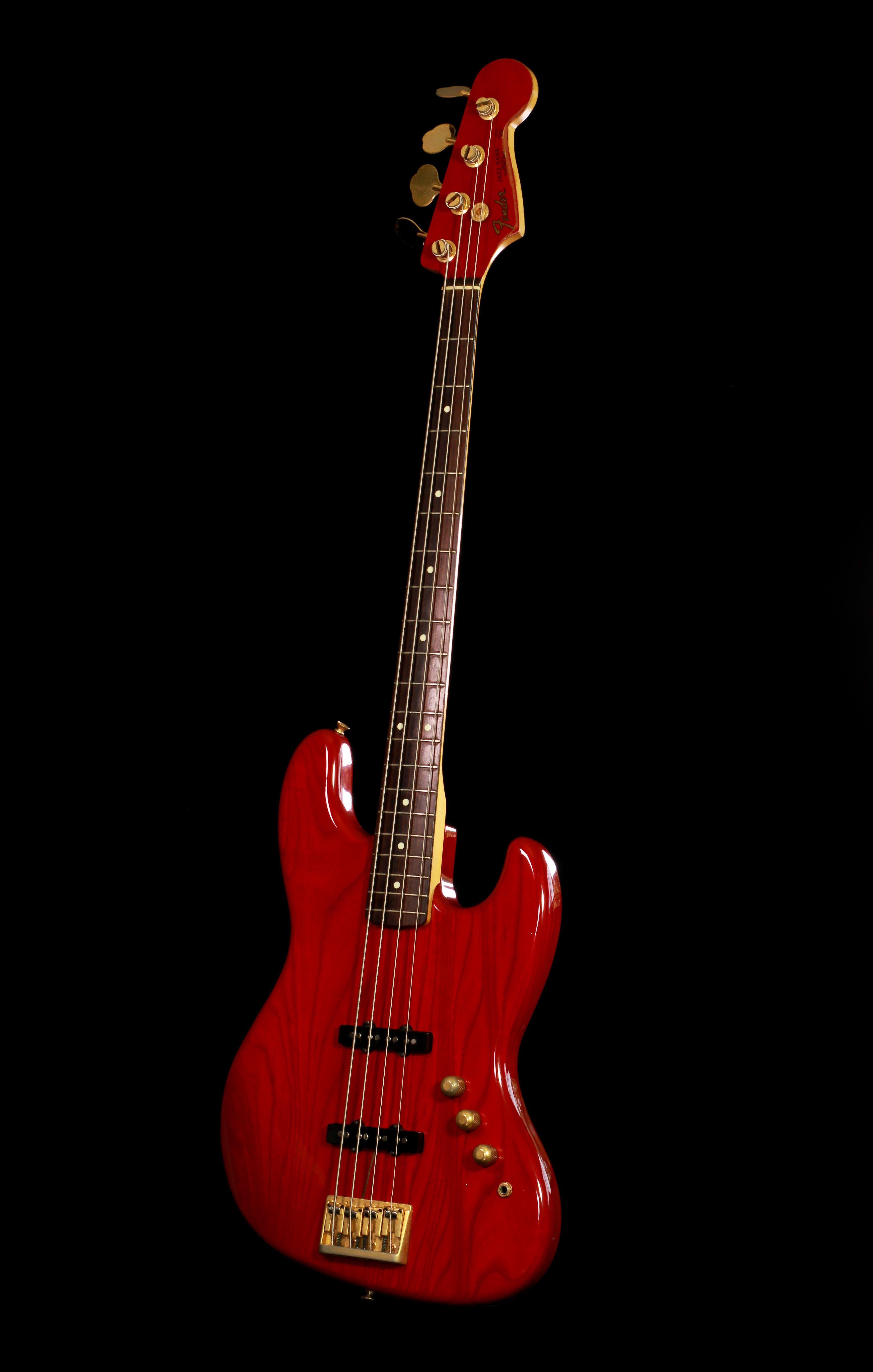 Fender jazz bass 75 reissue japan hotsell