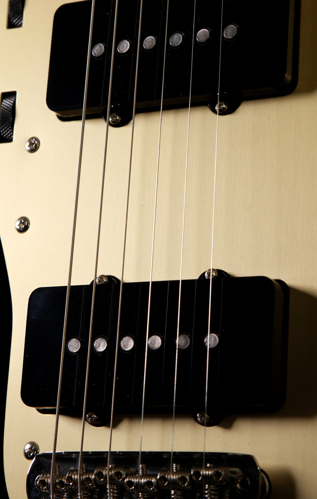 Fender Japan Inoran Signature Jazzmaster Black / Gold Anodized Pickguard