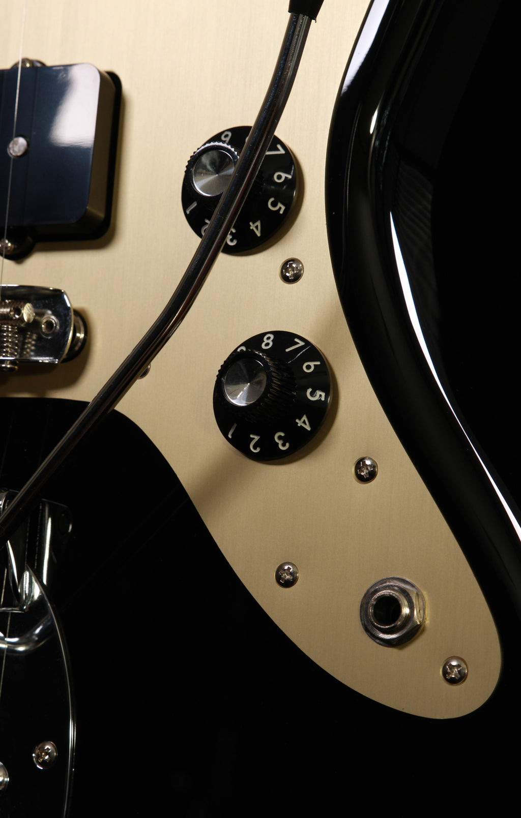 Fender Japan Inoran Signature Jazzmaster Black / Gold Anodized Pickguard