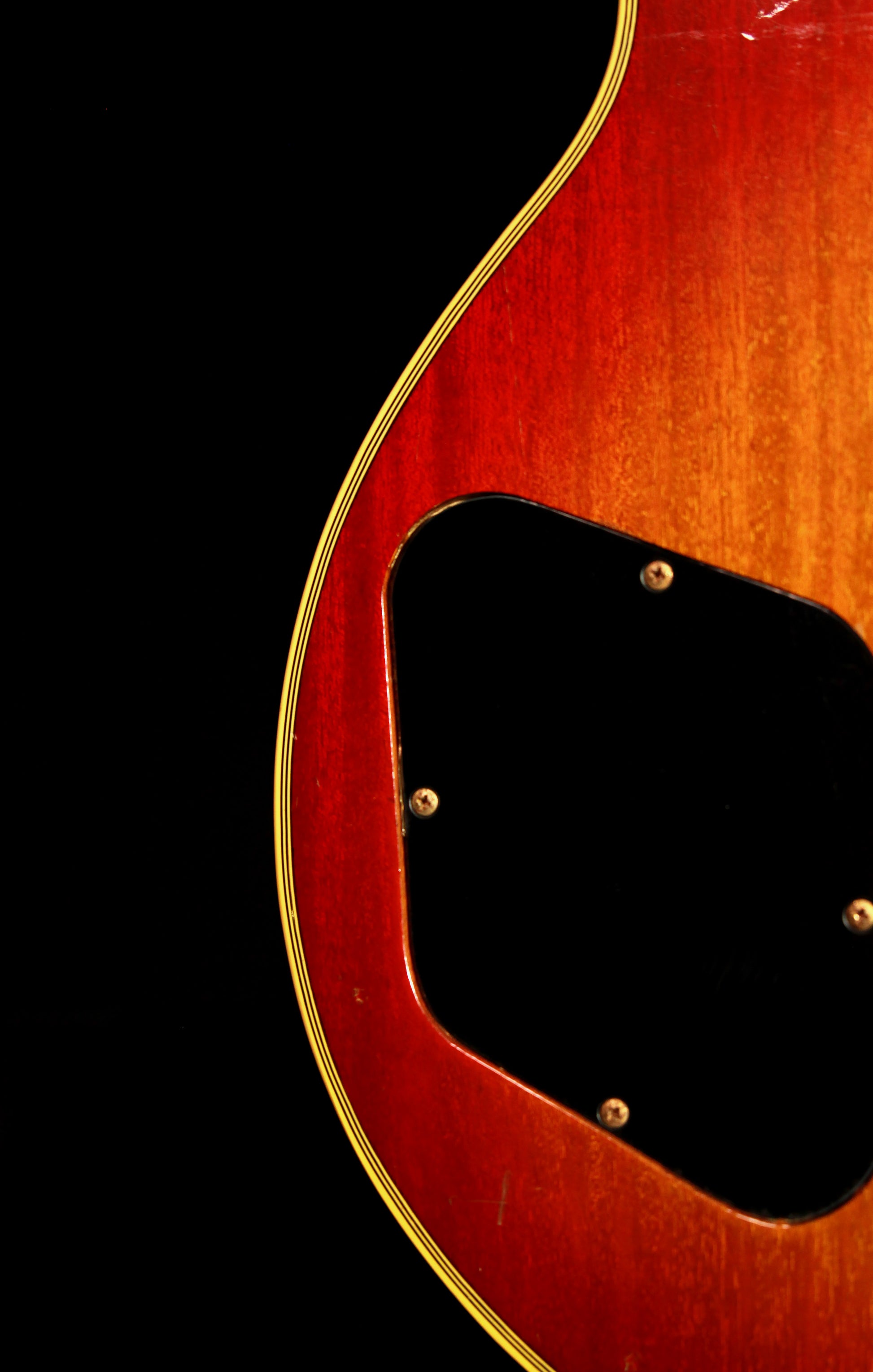 Greco EG-800CR Super Sound Cherry Sunburst 1981 (Les Paul Custom Lawsuit)